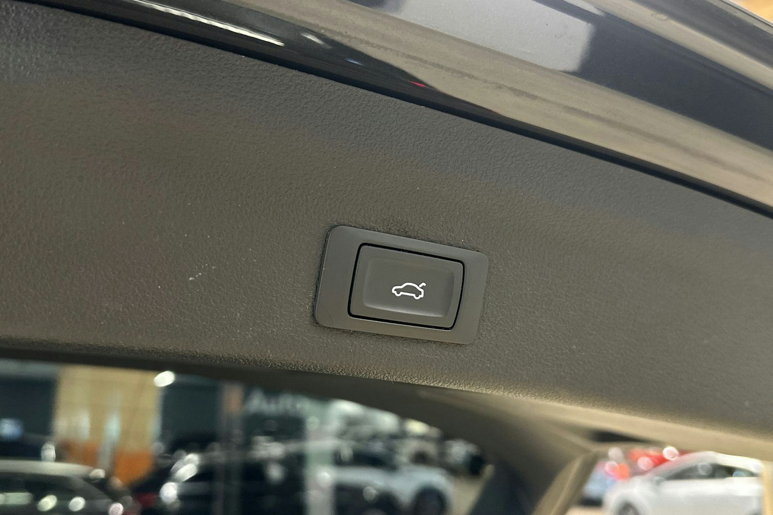 sininen Audi A6 2019 kuva 38.