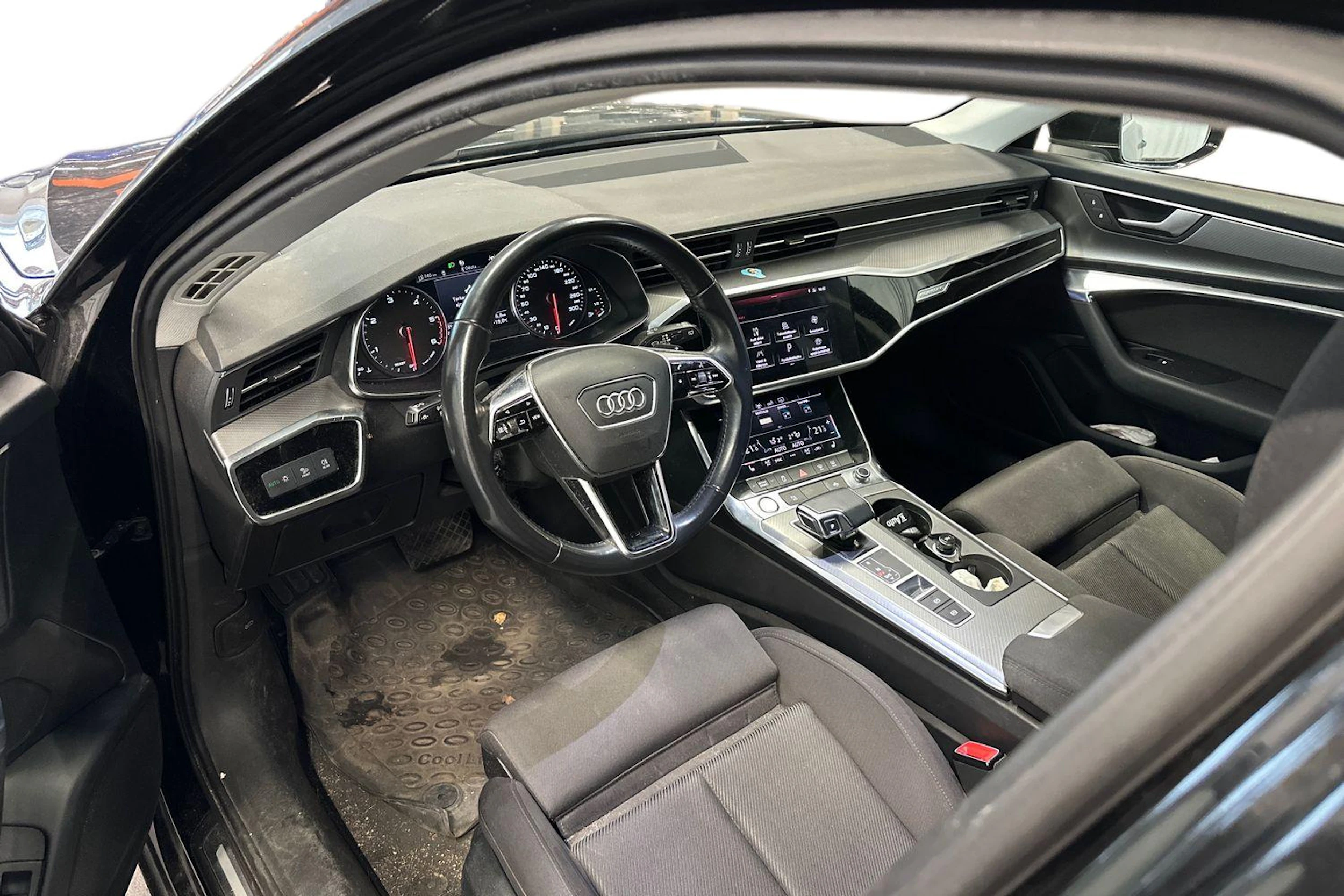 musta Audi A6 2019 kuva 3.