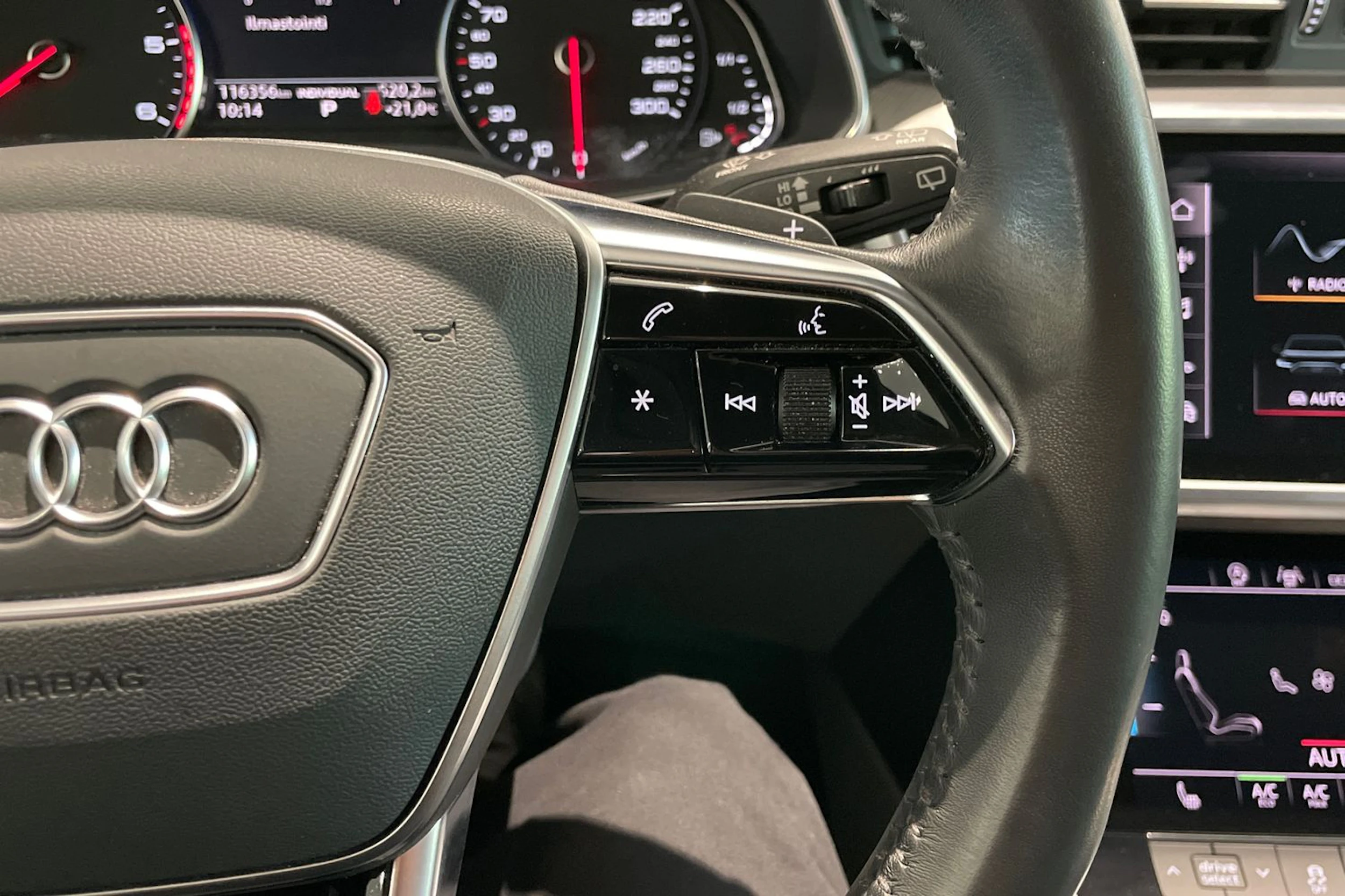 met. musta Audi A6 2019 kuva 13.