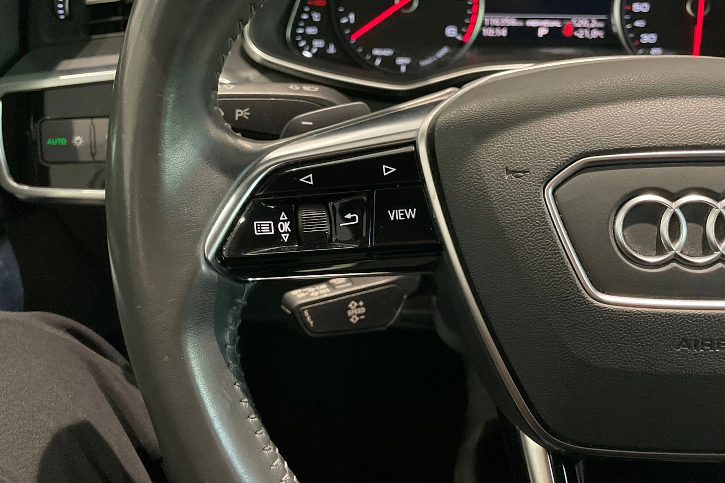 met. musta Audi A6 2019 kuva 14.