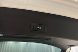 valkoinen Audi A6 2019 kuva 16.