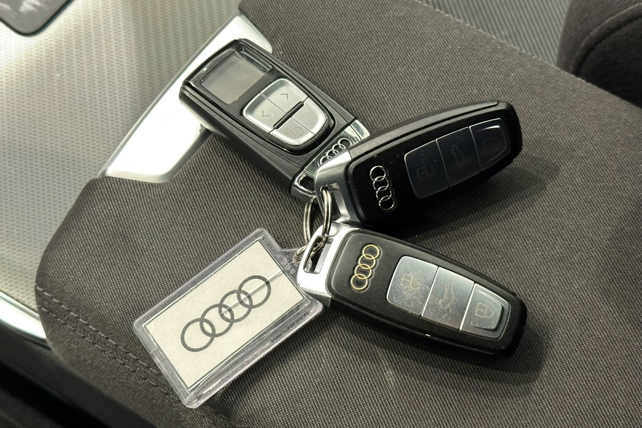 valkoinen Audi A6 2019 kuva 27.