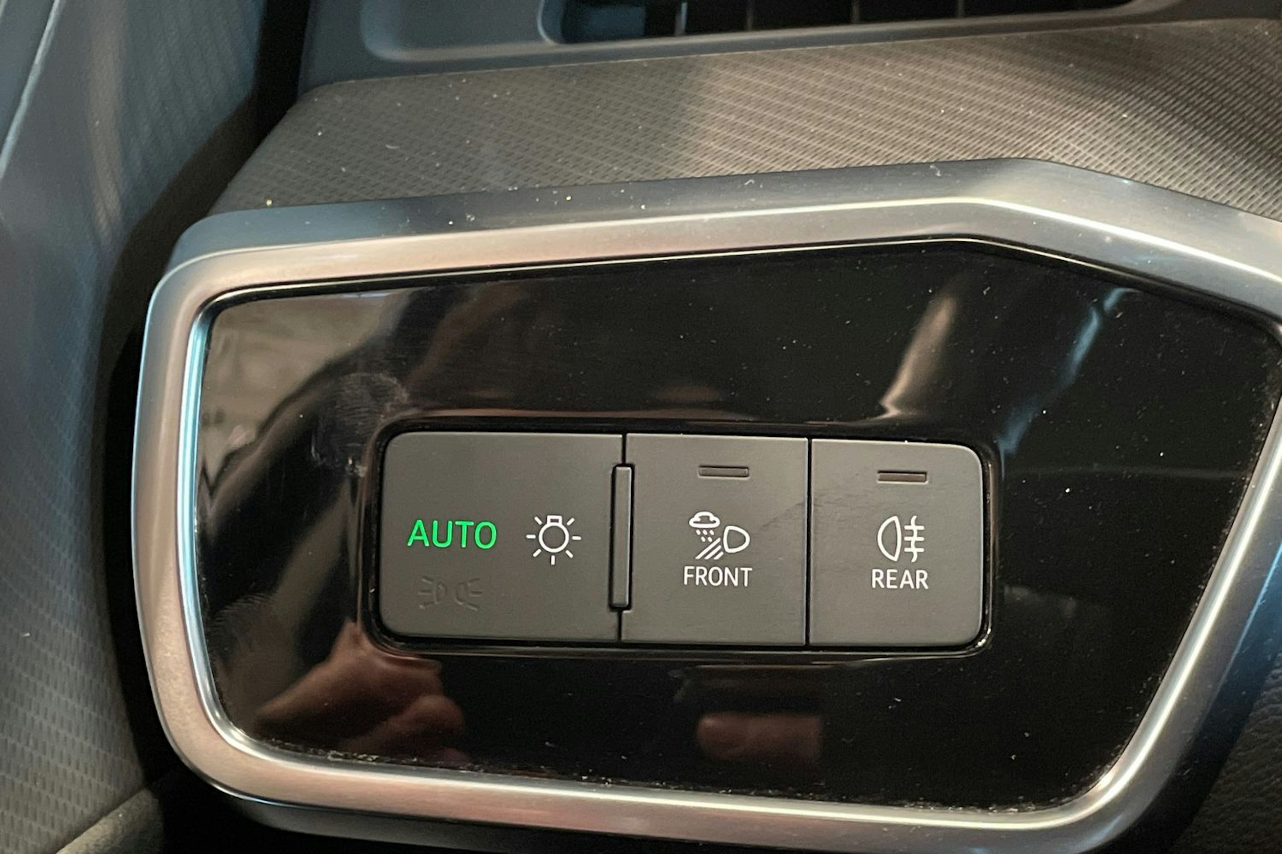 musta Audi A6 2019 kuva 22.