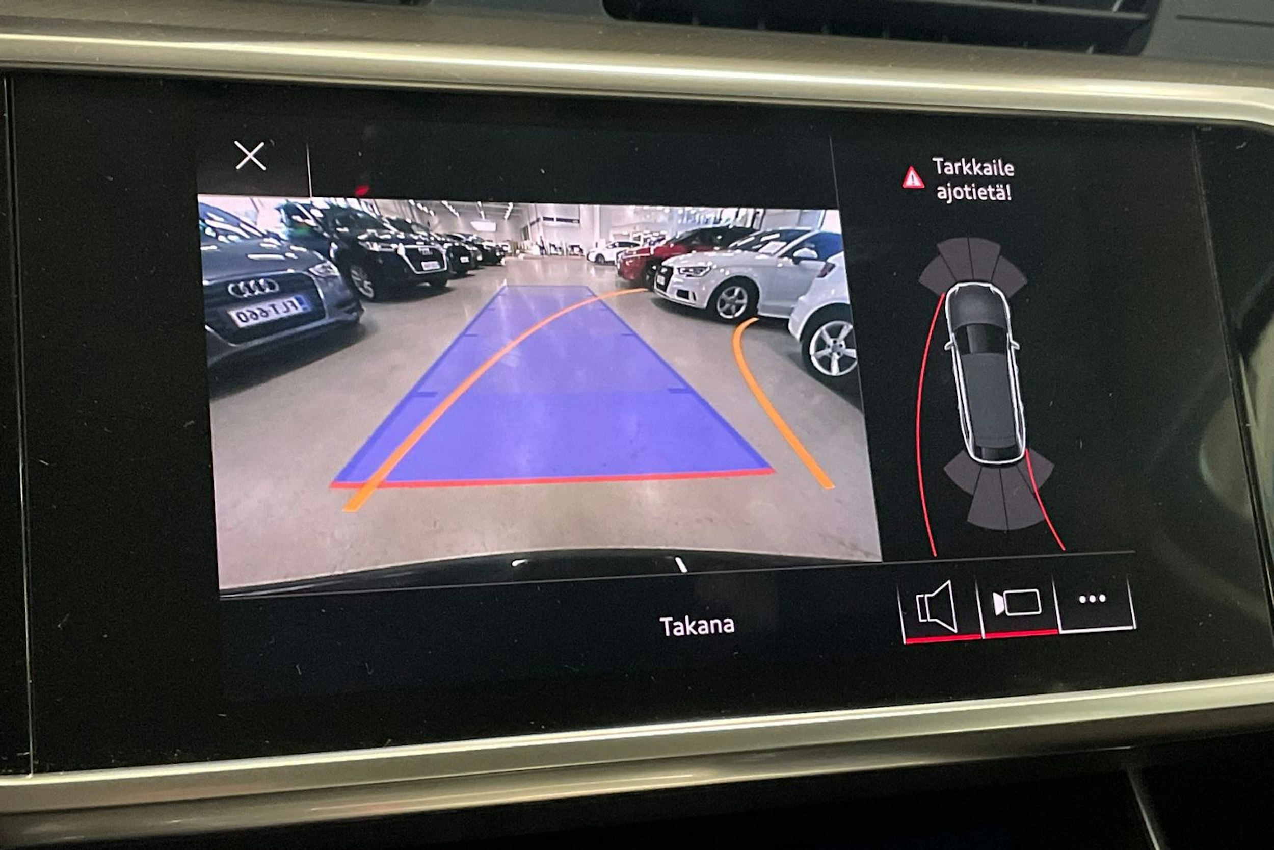 musta Audi A6 2019 kuva 23.