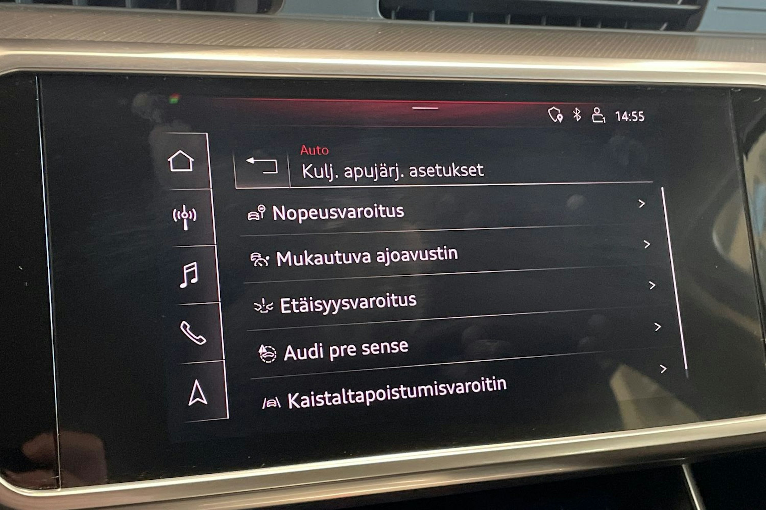 musta Audi A6 2019 kuva 32.