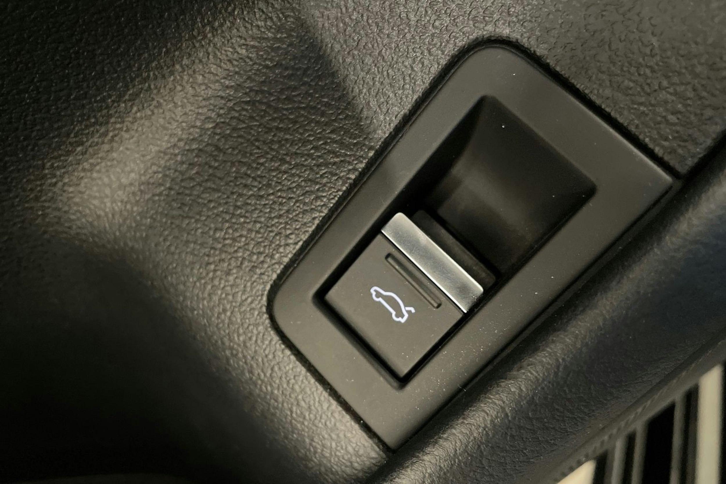 musta Audi A6 2019 kuva 38.