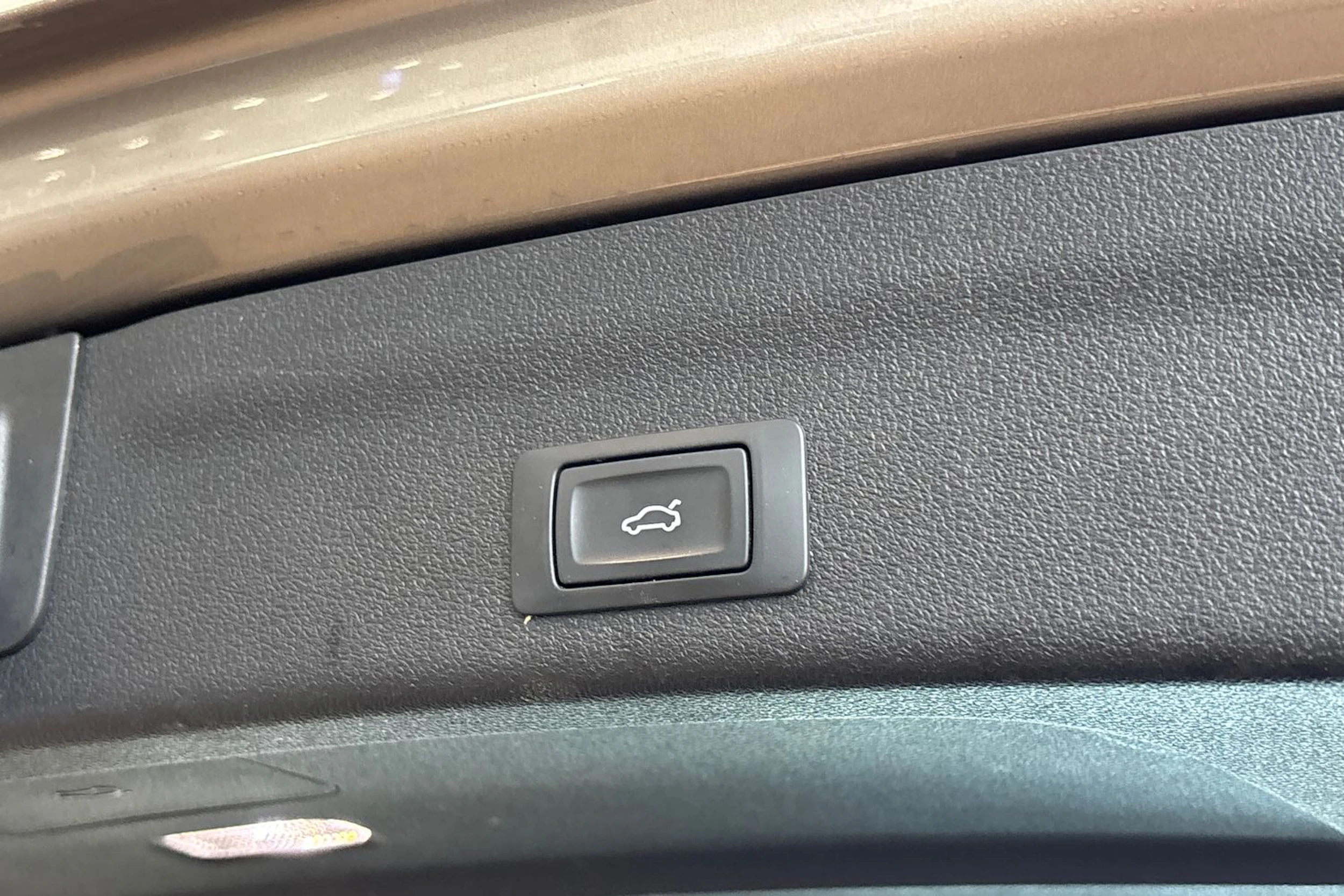 Ruskea (beige) Audi A6 2019 kuva 38.