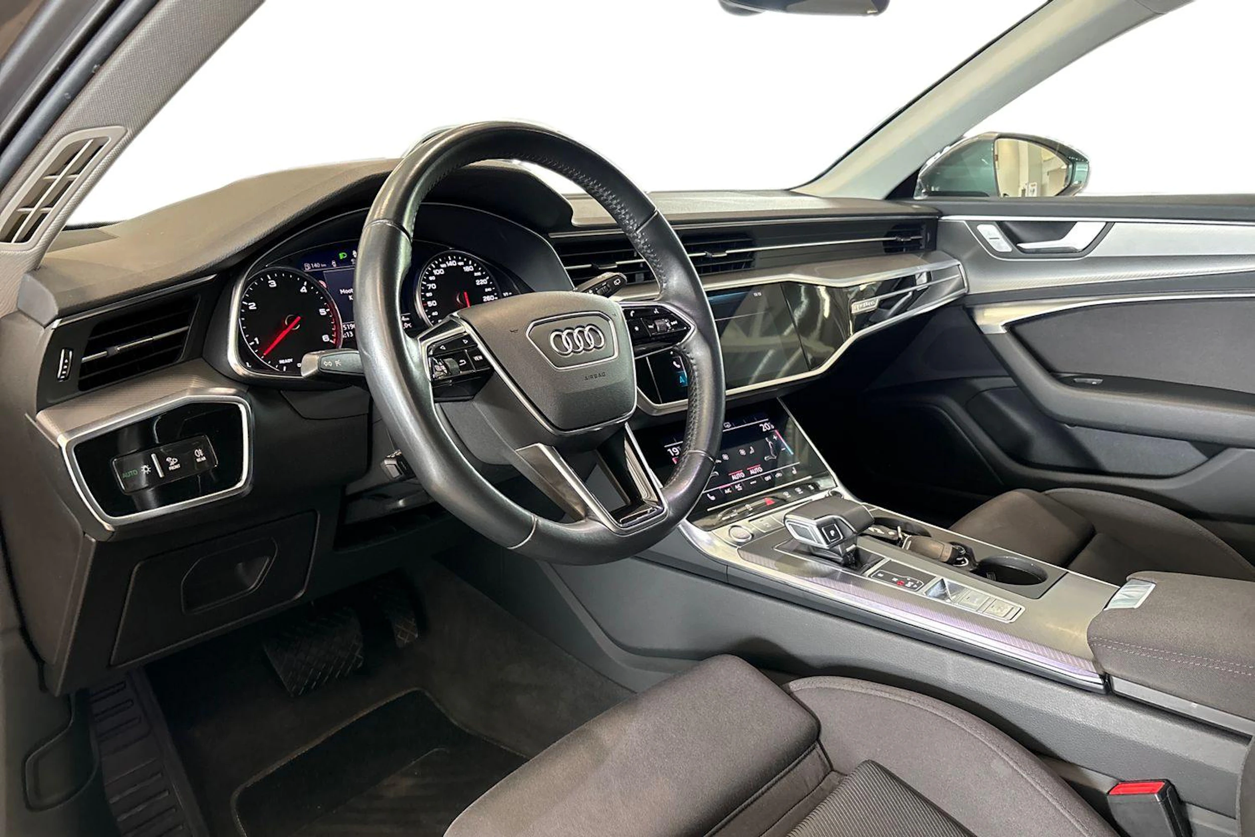 harmaa Audi A6 2019 kuva 6.