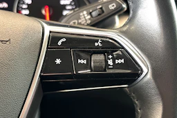 harmaa Audi A6 2019 kuva 15.