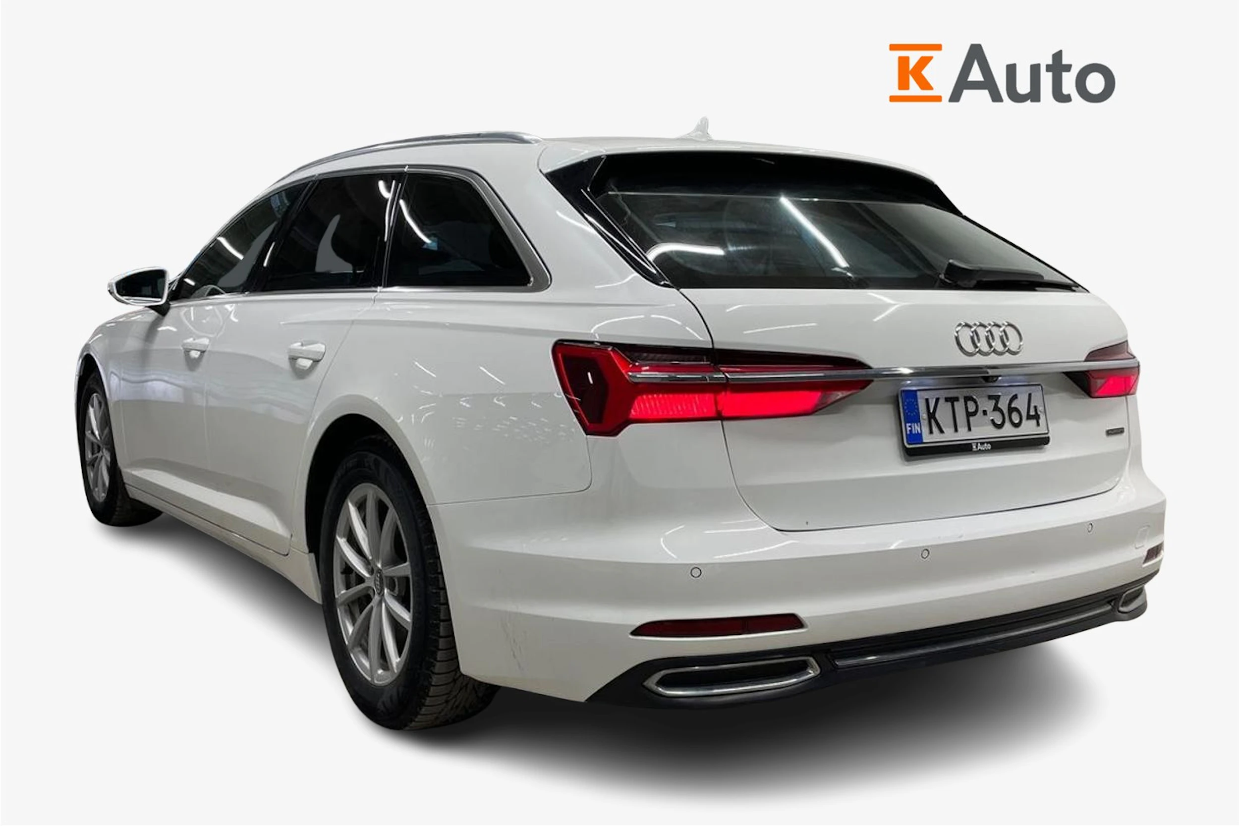 Valkoinen Audi A6 2019 kuva 2.