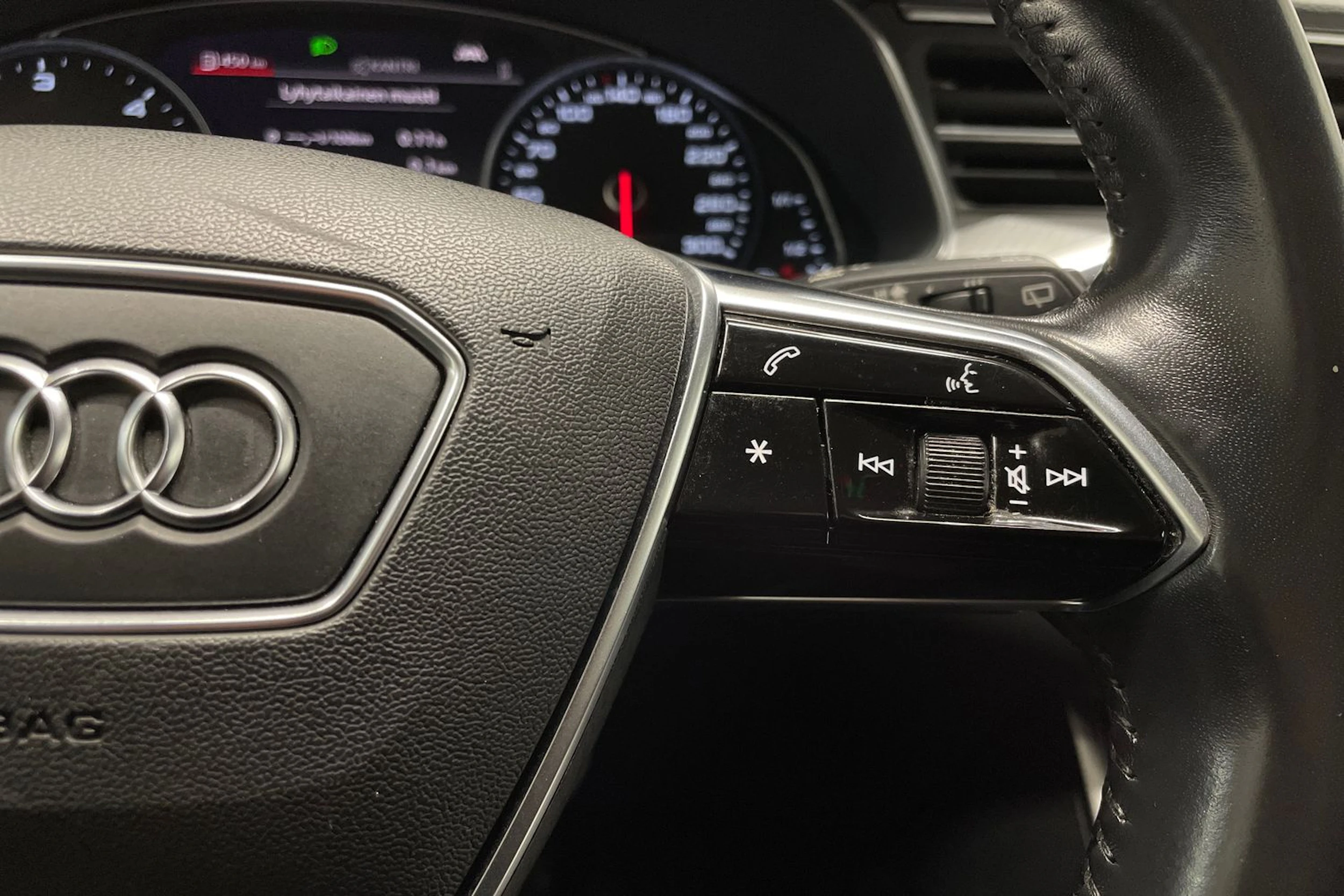 Valkoinen Audi A6 2019 kuva 28.