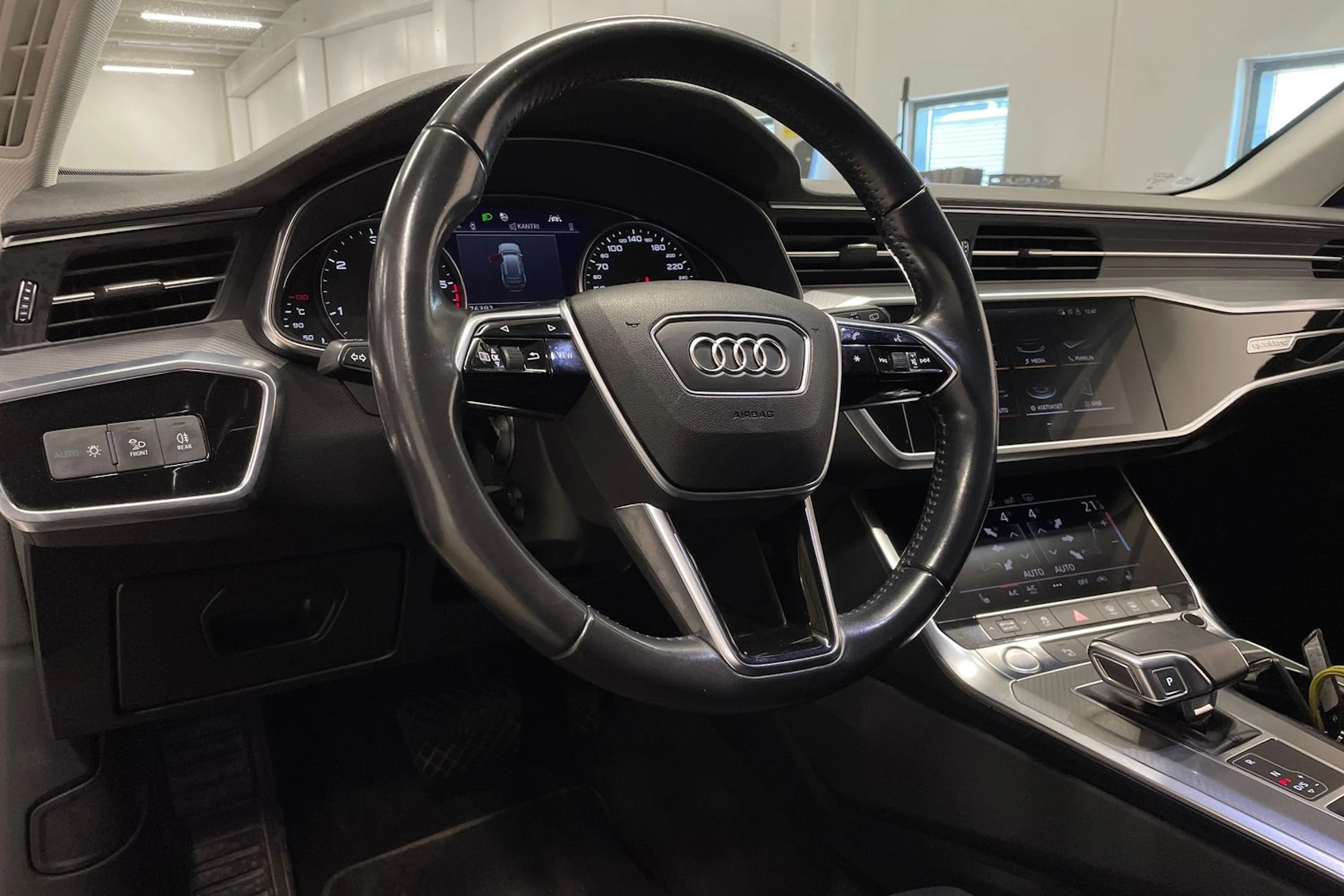 Valkoinen Audi A6 2019 kuva 30.