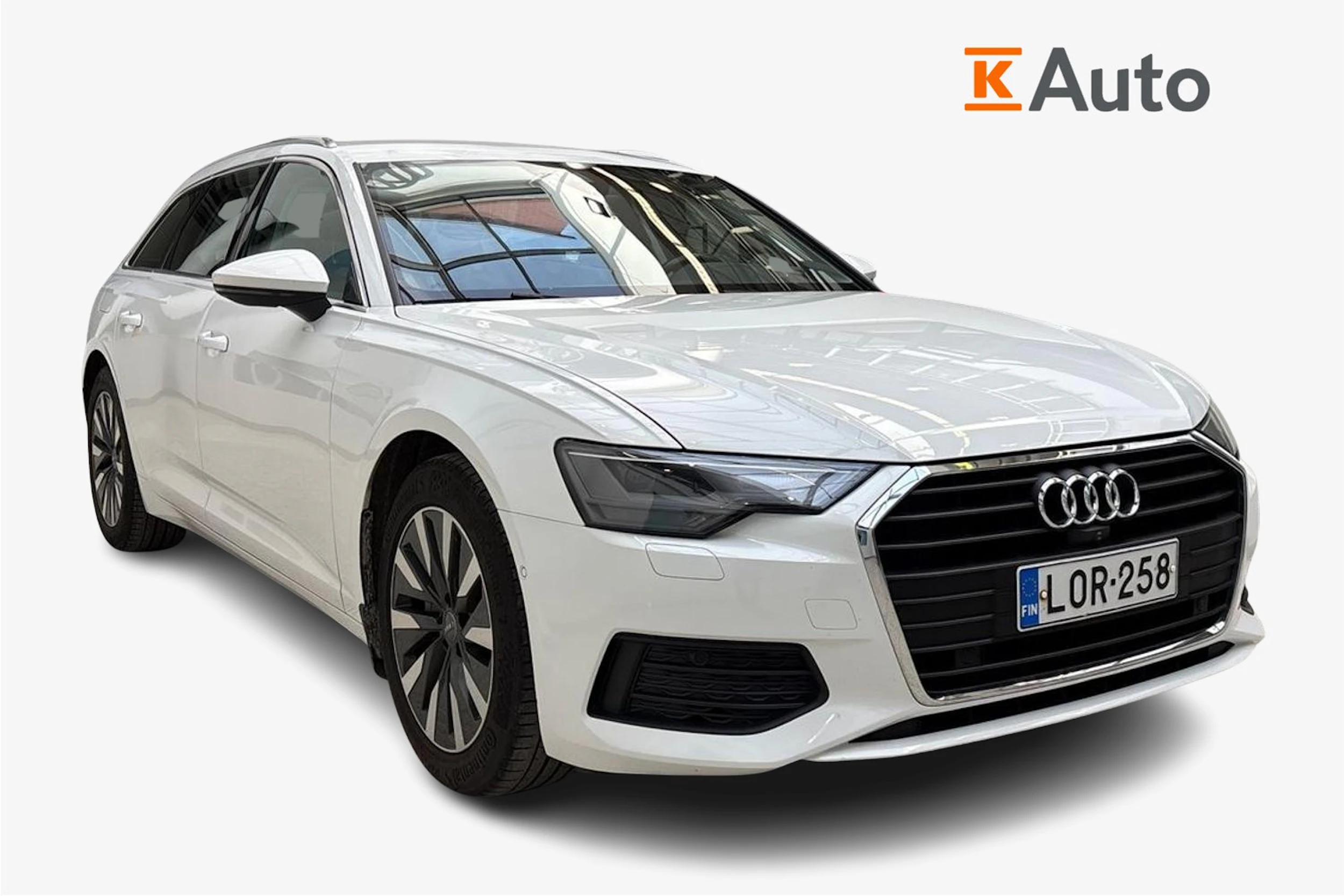 valkoinen Audi A6 2019 kuva 1.