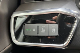 valkoinen Audi A6 2019 kuva 17.