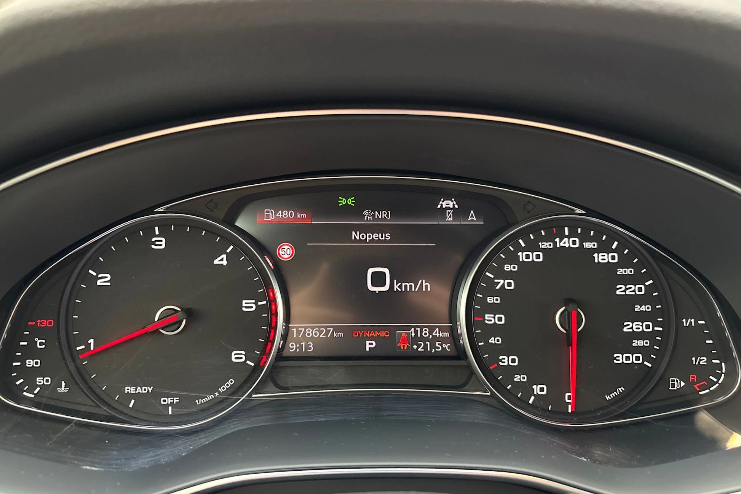 valkoinen Audi A6 2019 kuva 19.