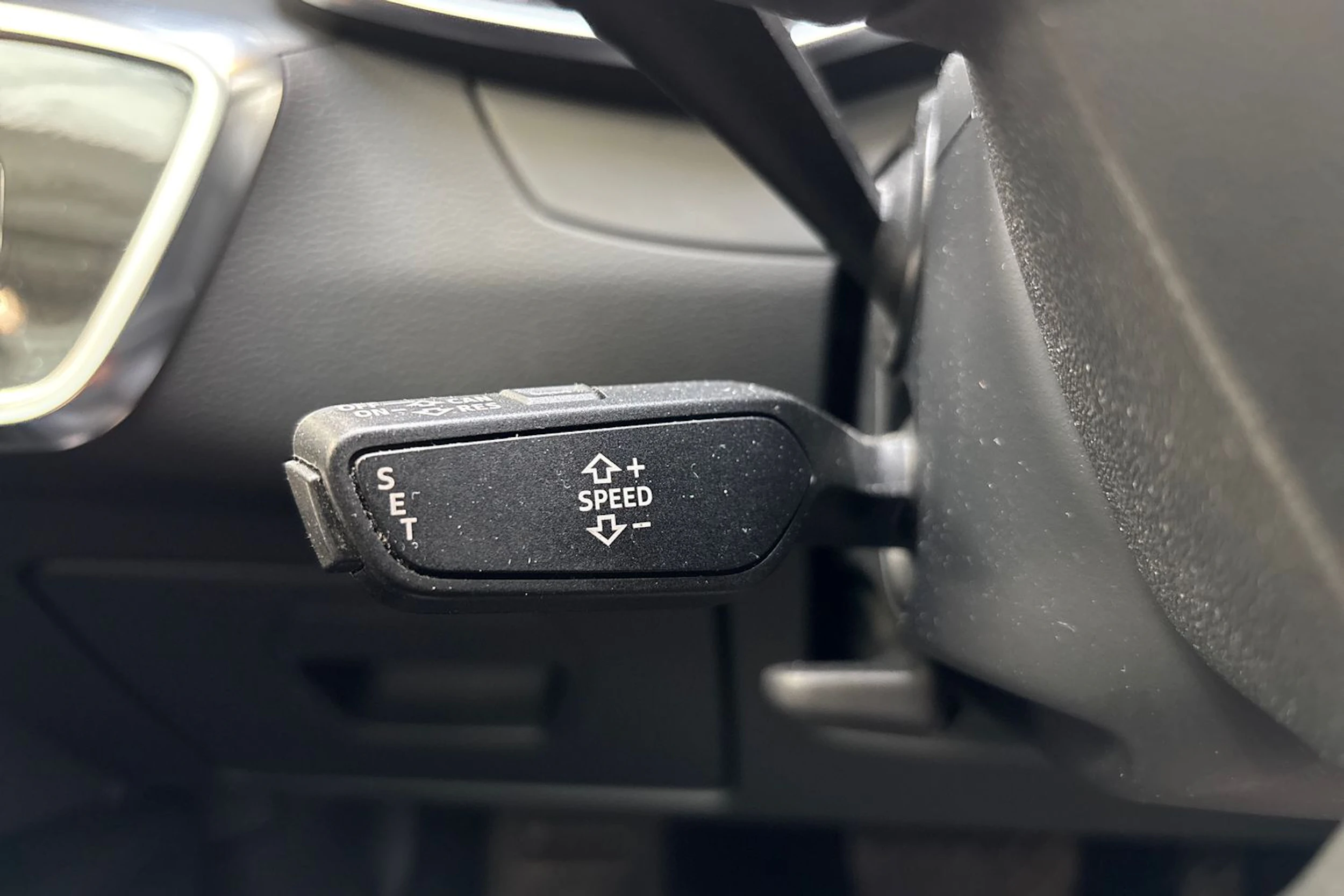 valkoinen Audi A6 2019 kuva 20.