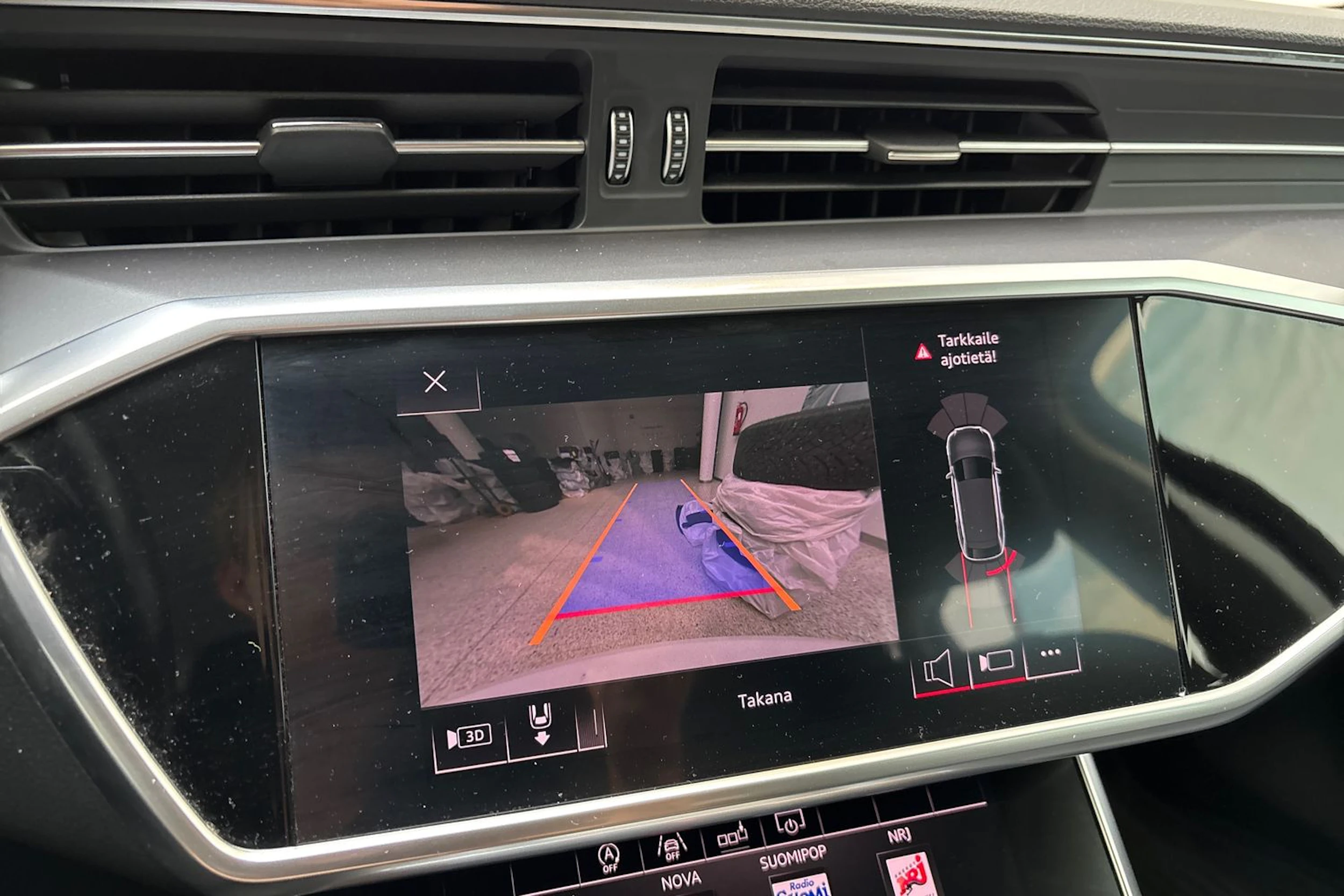 valkoinen Audi A6 2019 kuva 23.