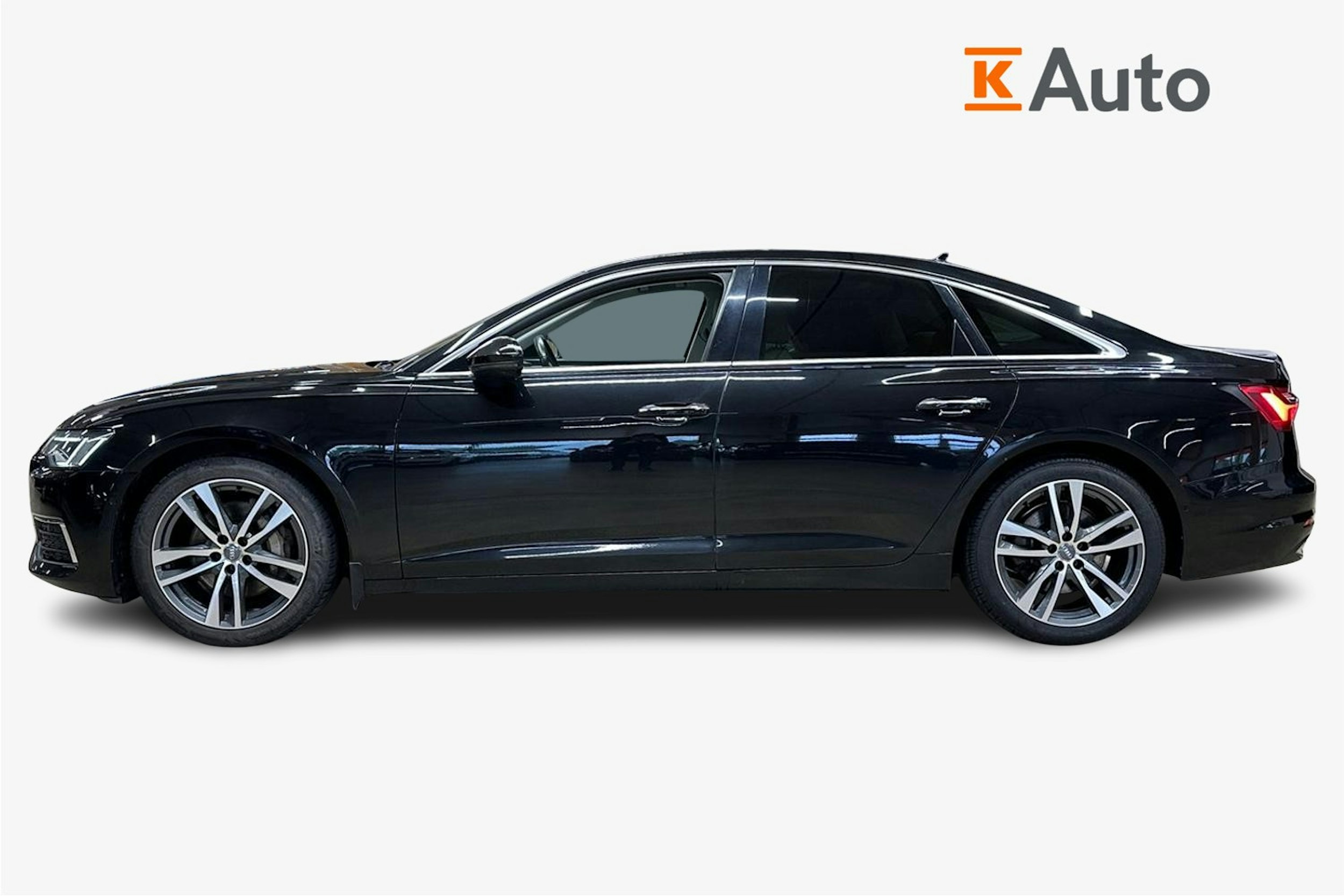 musta Audi A6 2019 kuva 6.