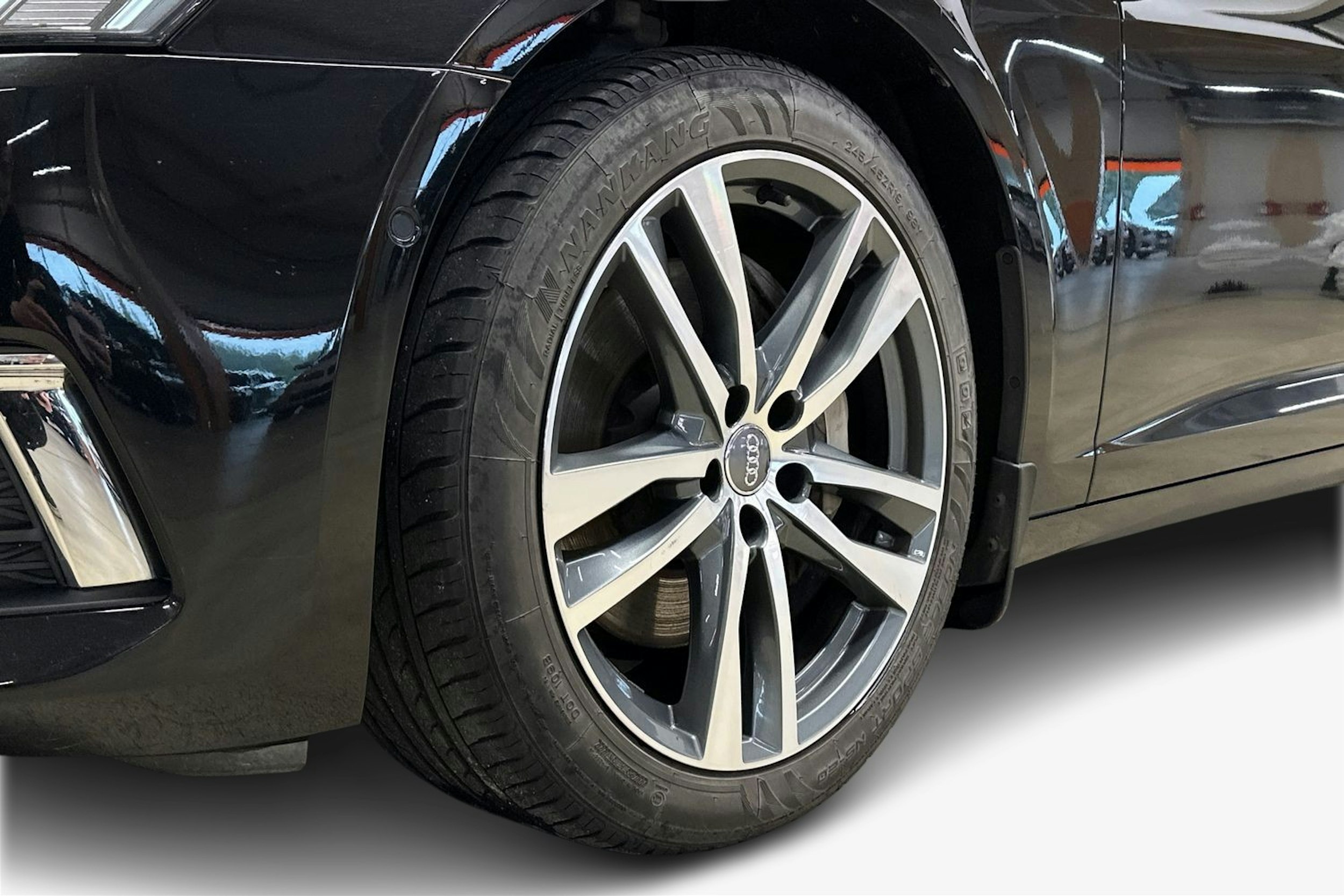 musta Audi A6 2019 kuva 11.