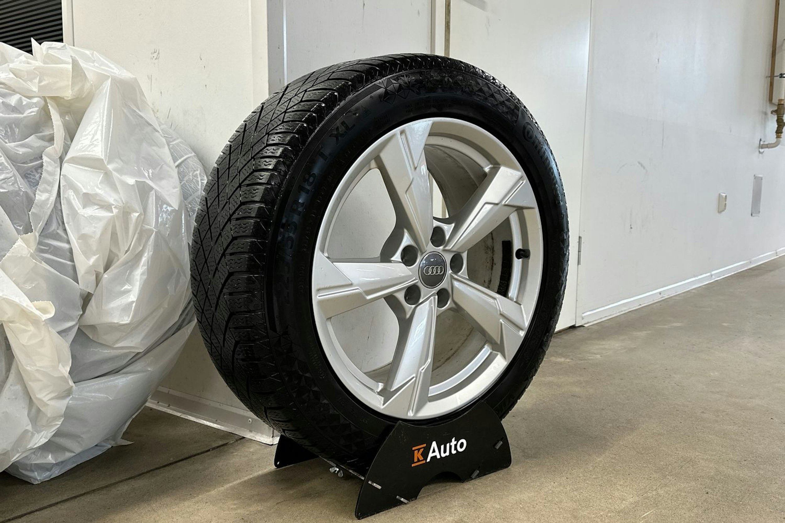 musta Audi A6 2019 kuva 13.