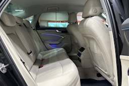 musta Audi A6 2019 kuva 16.