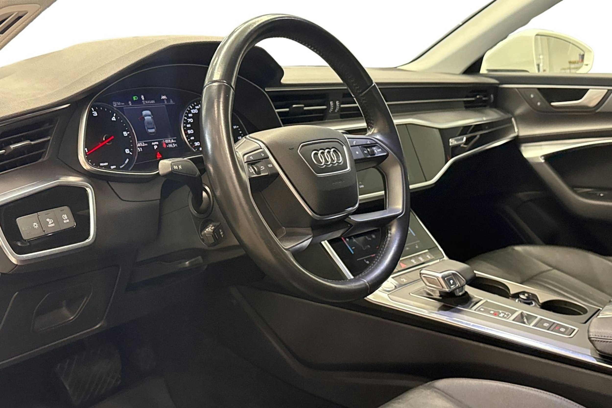valkoinen Audi A6 2019 kuva 7.