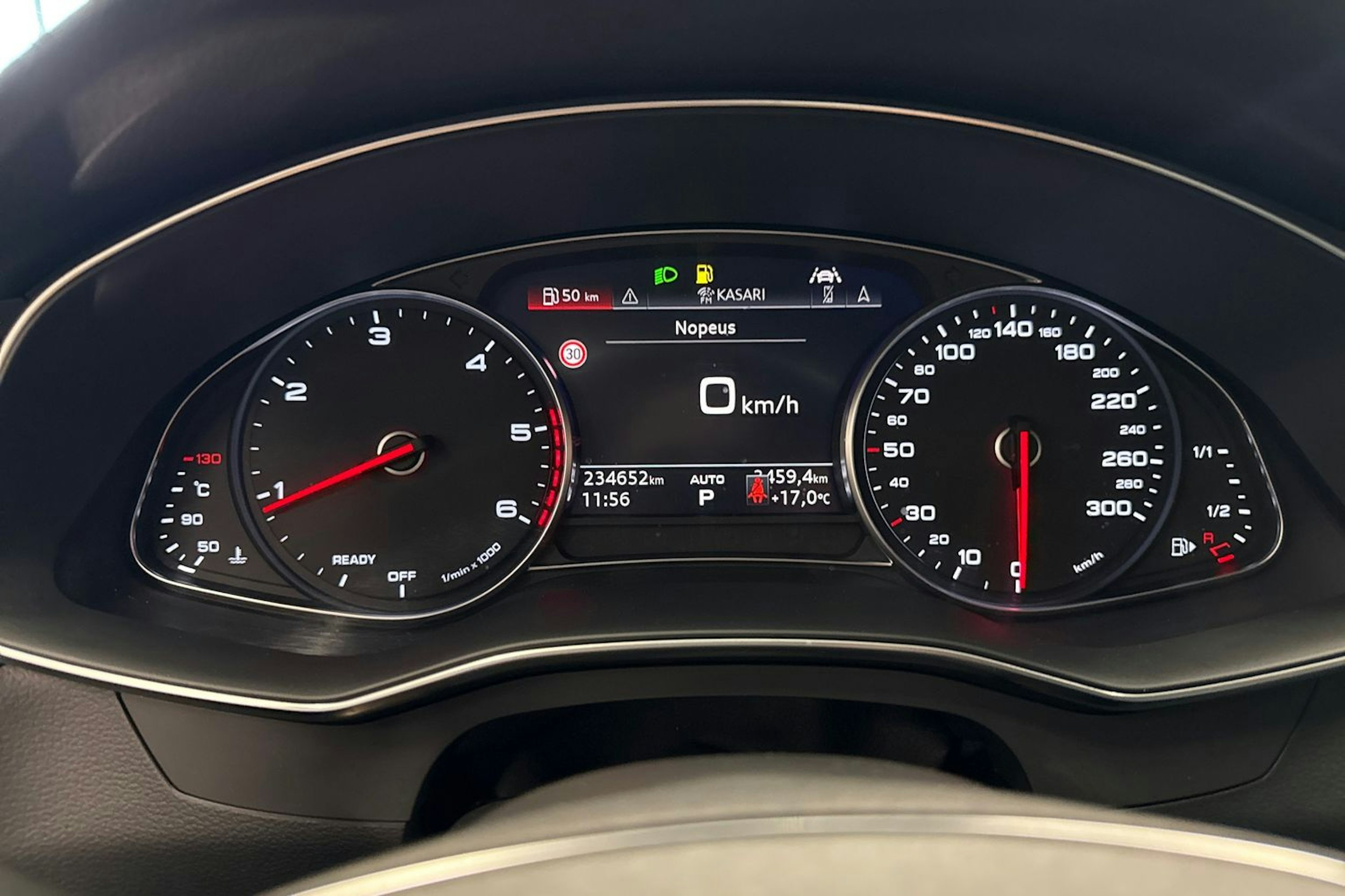 valkoinen Audi A6 2019 kuva 17.