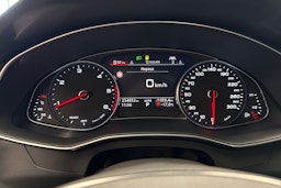 valkoinen Audi A6 2019 kuva 17.