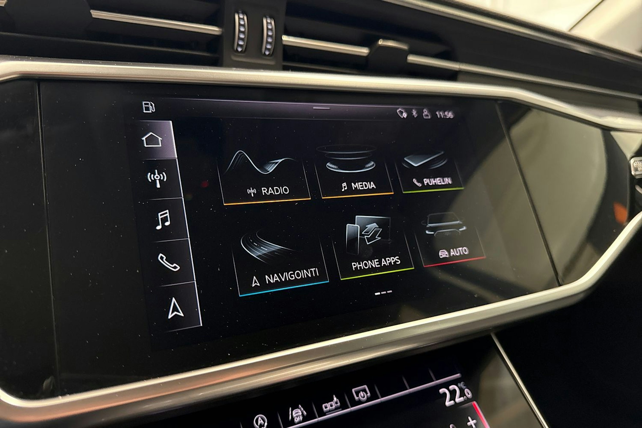 valkoinen Audi A6 2019 kuva 19.