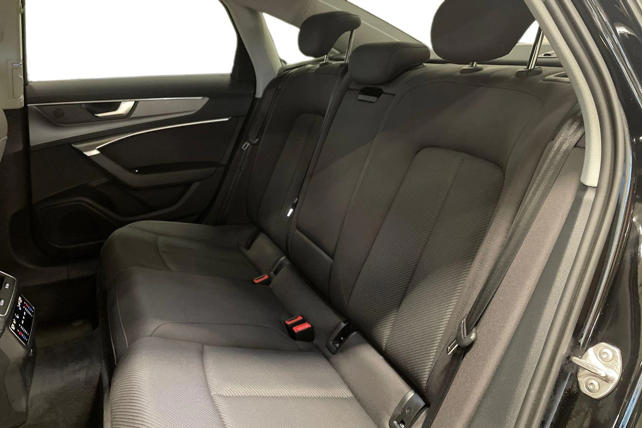 musta Audi A6 2019 kuva 8.