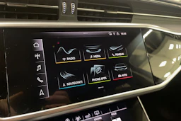 musta Audi A6 2019 kuva 17.