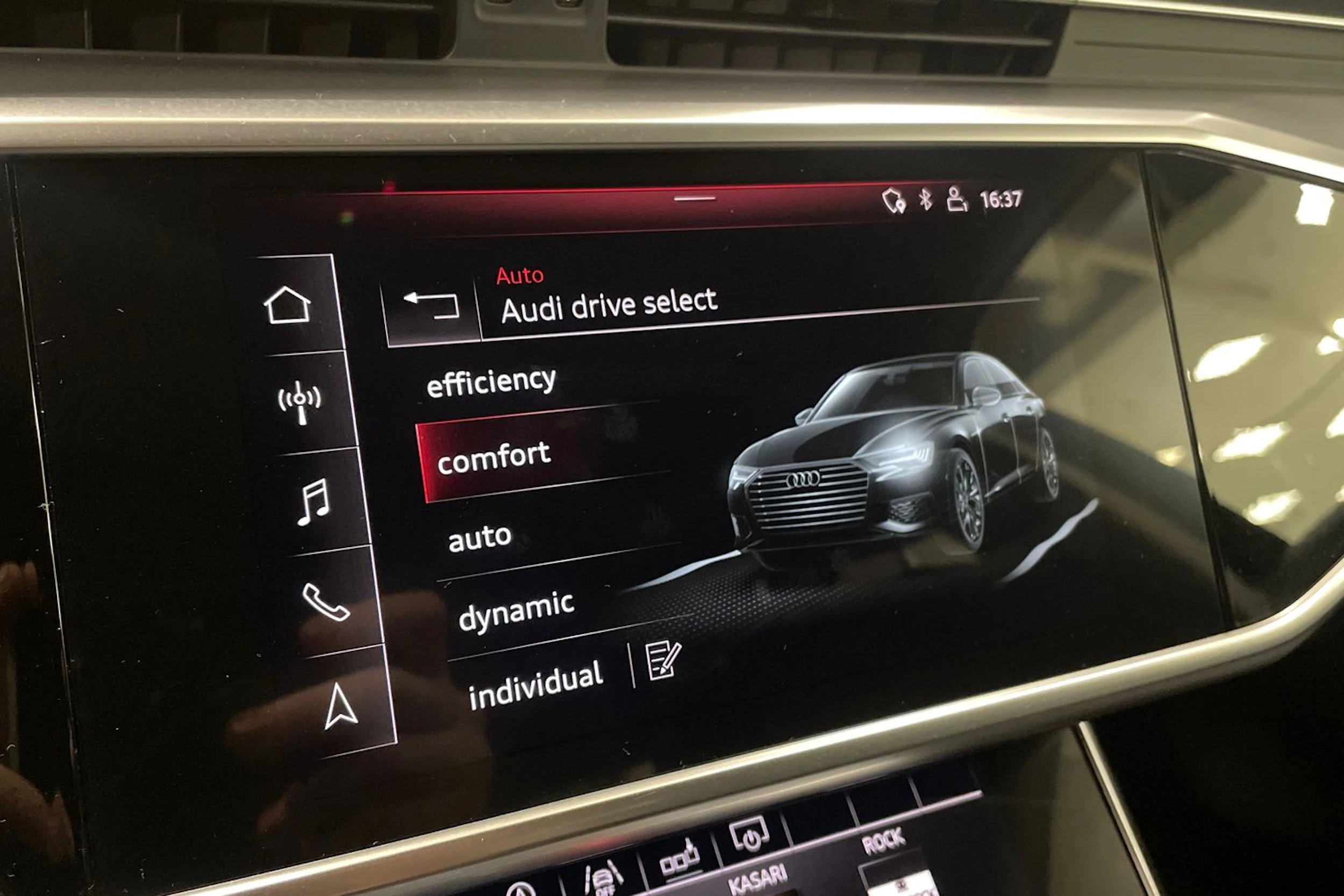 musta Audi A6 2019 kuva 21.