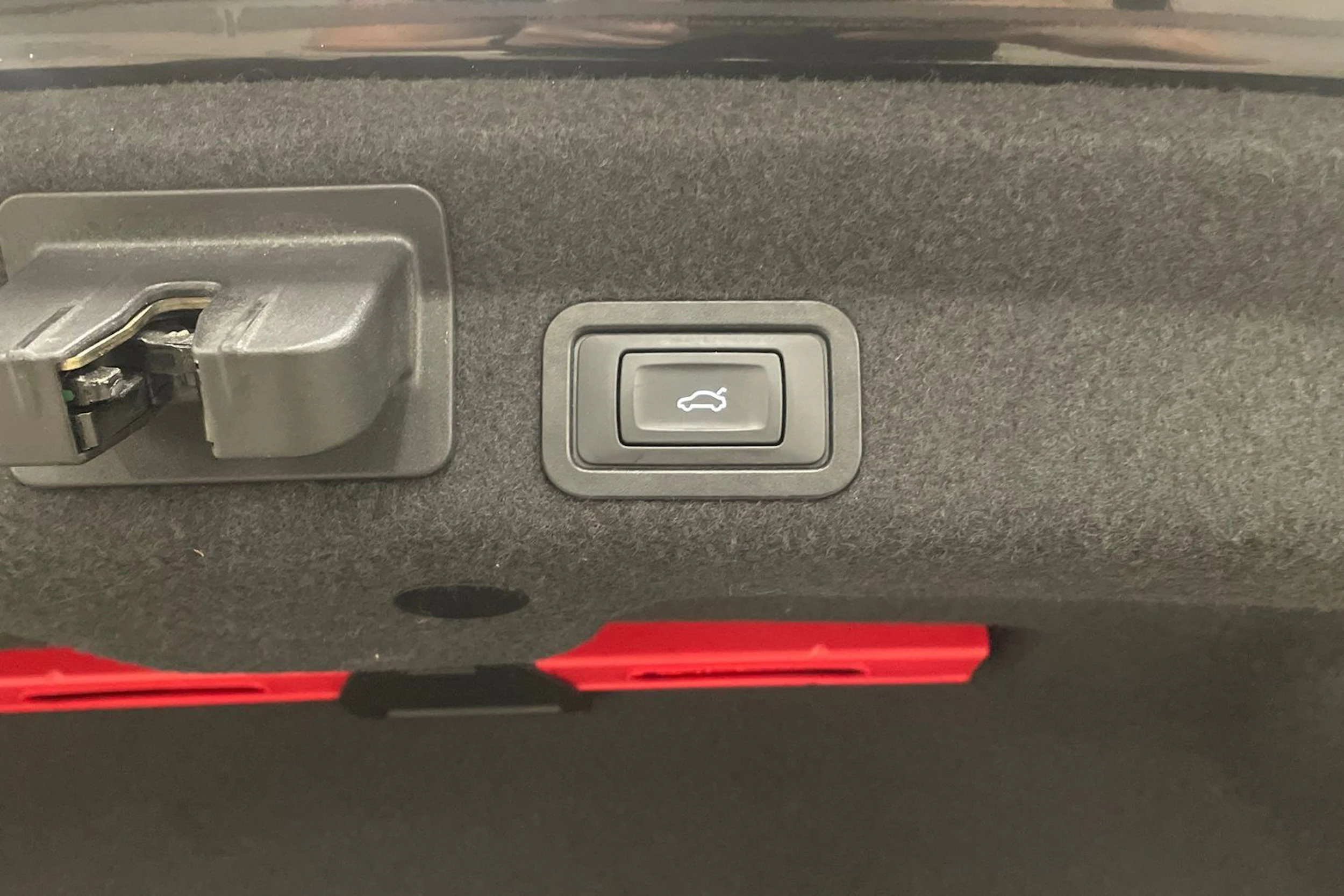 musta Audi A6 2019 kuva 28.