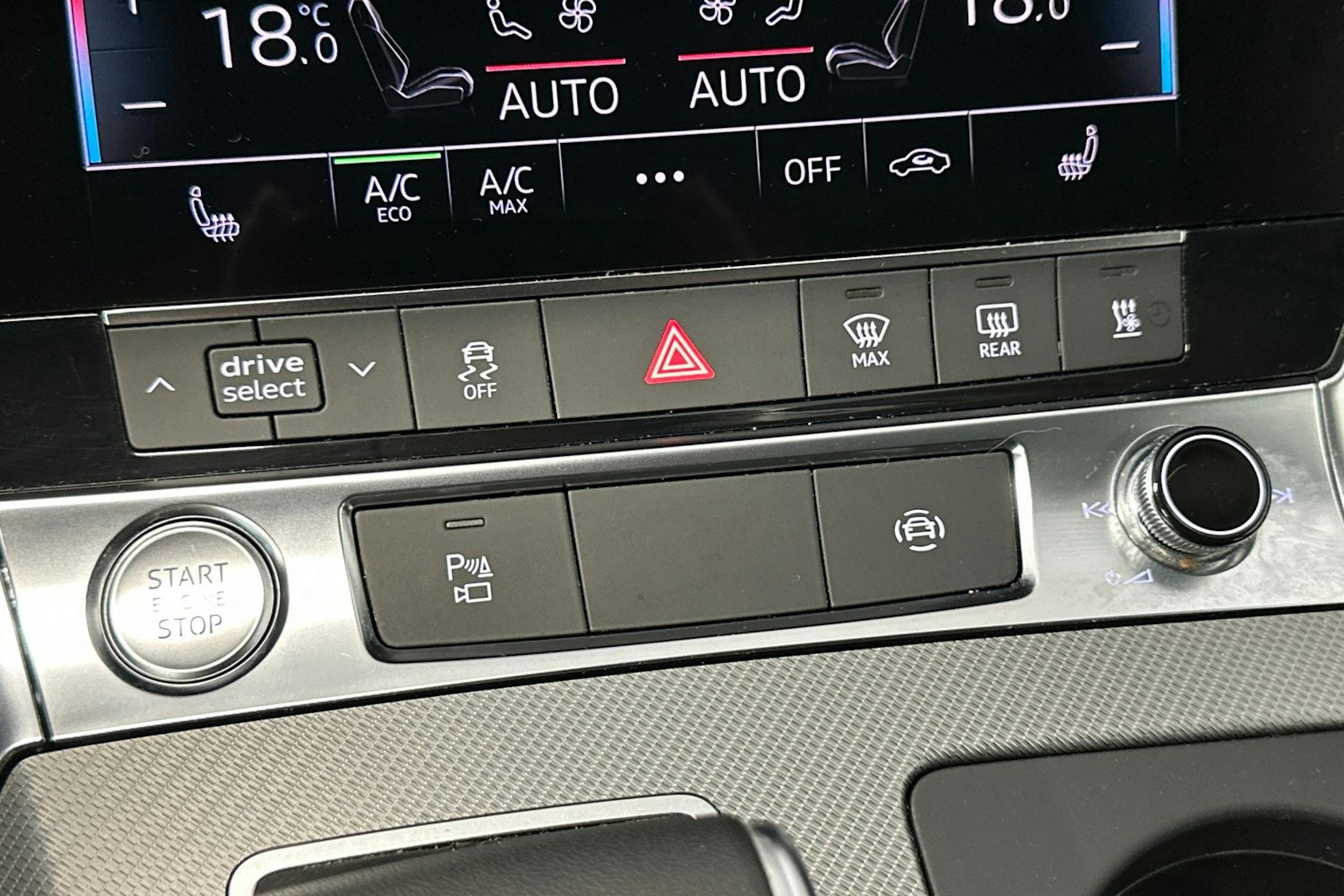 valkoinen Audi A6 2019 kuva 29.