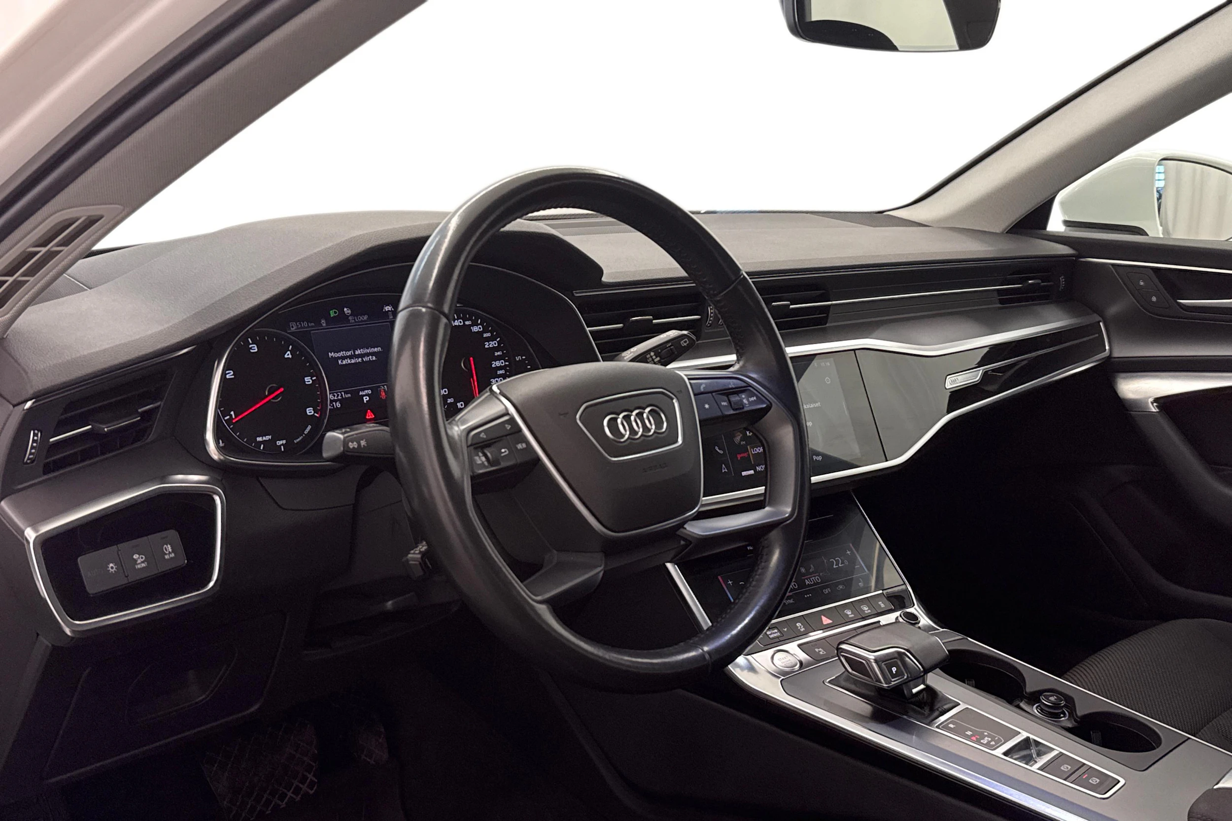 valkoinen Audi A6 2019 kuva 8.