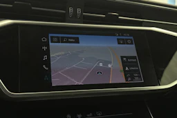 valkoinen Audi A6 2019 kuva 22.
