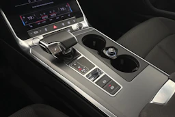 valkoinen Audi A6 2019 kuva 24.