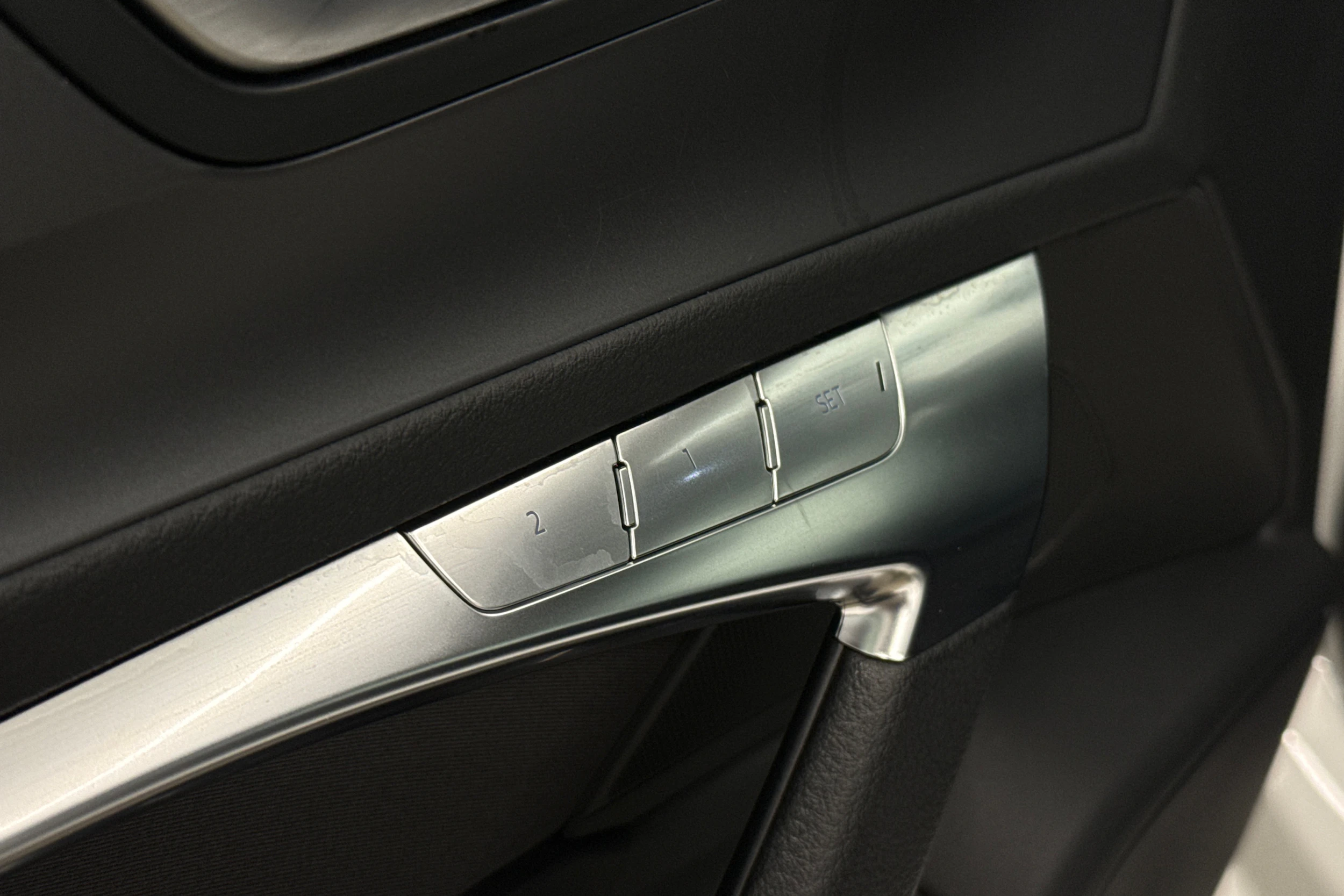 valkoinen Audi A6 2019 kuva 27.