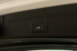 valkoinen Audi A6 2019 kuva 30.
