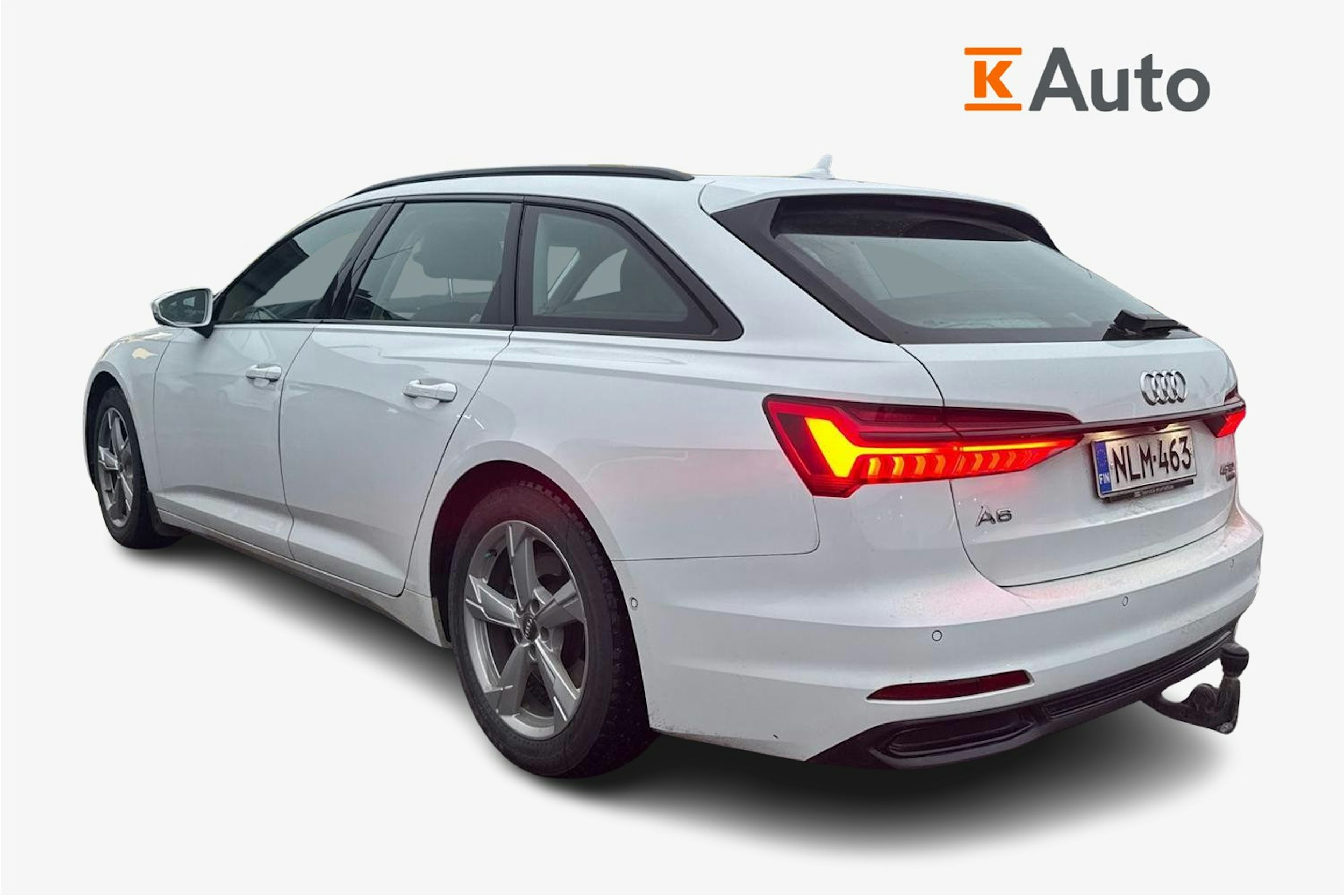 valkoinen Audi A6 2019 kuva 2.