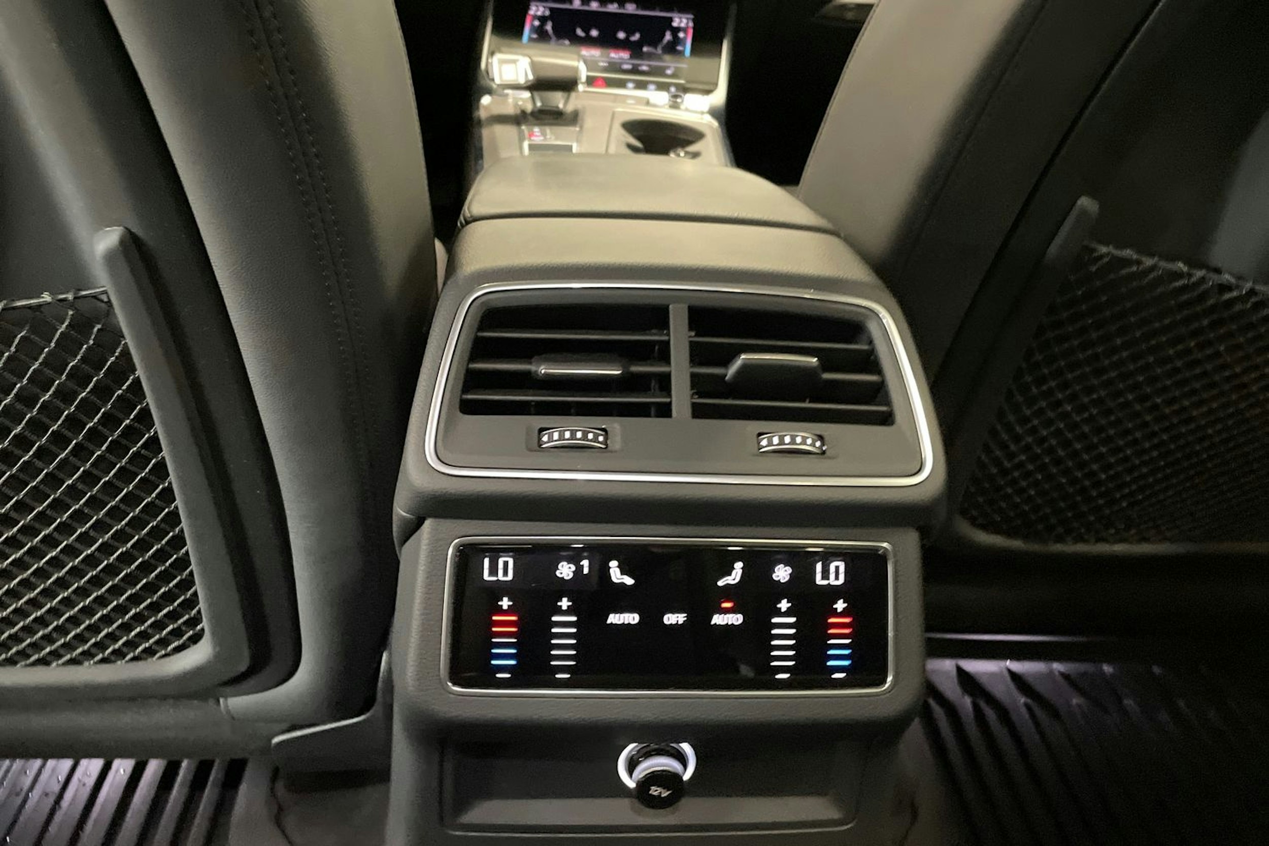 harmaa Audi A6 2019 kuva 13.