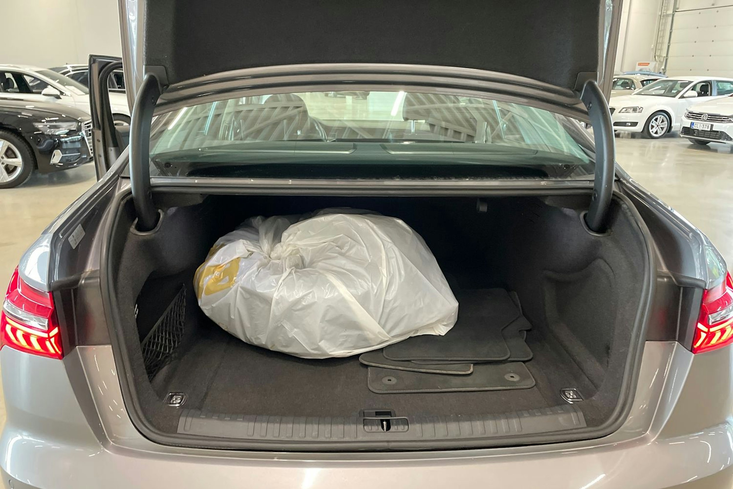 harmaa Audi A6 2019 kuva 37.