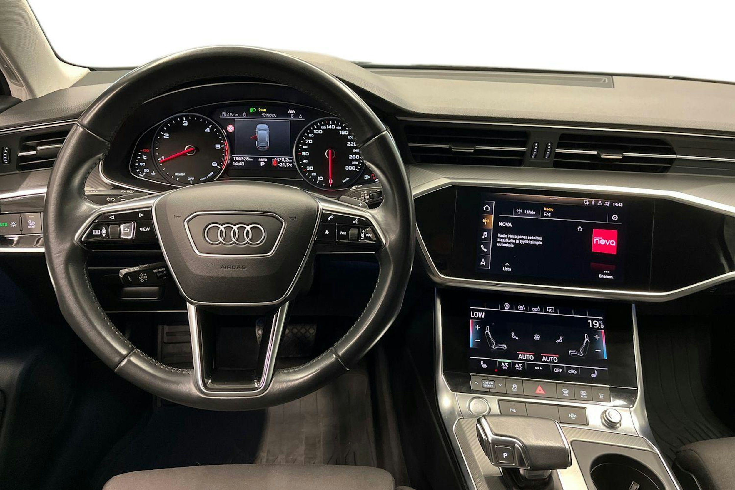 musta Audi A6 2019 kuva 9.