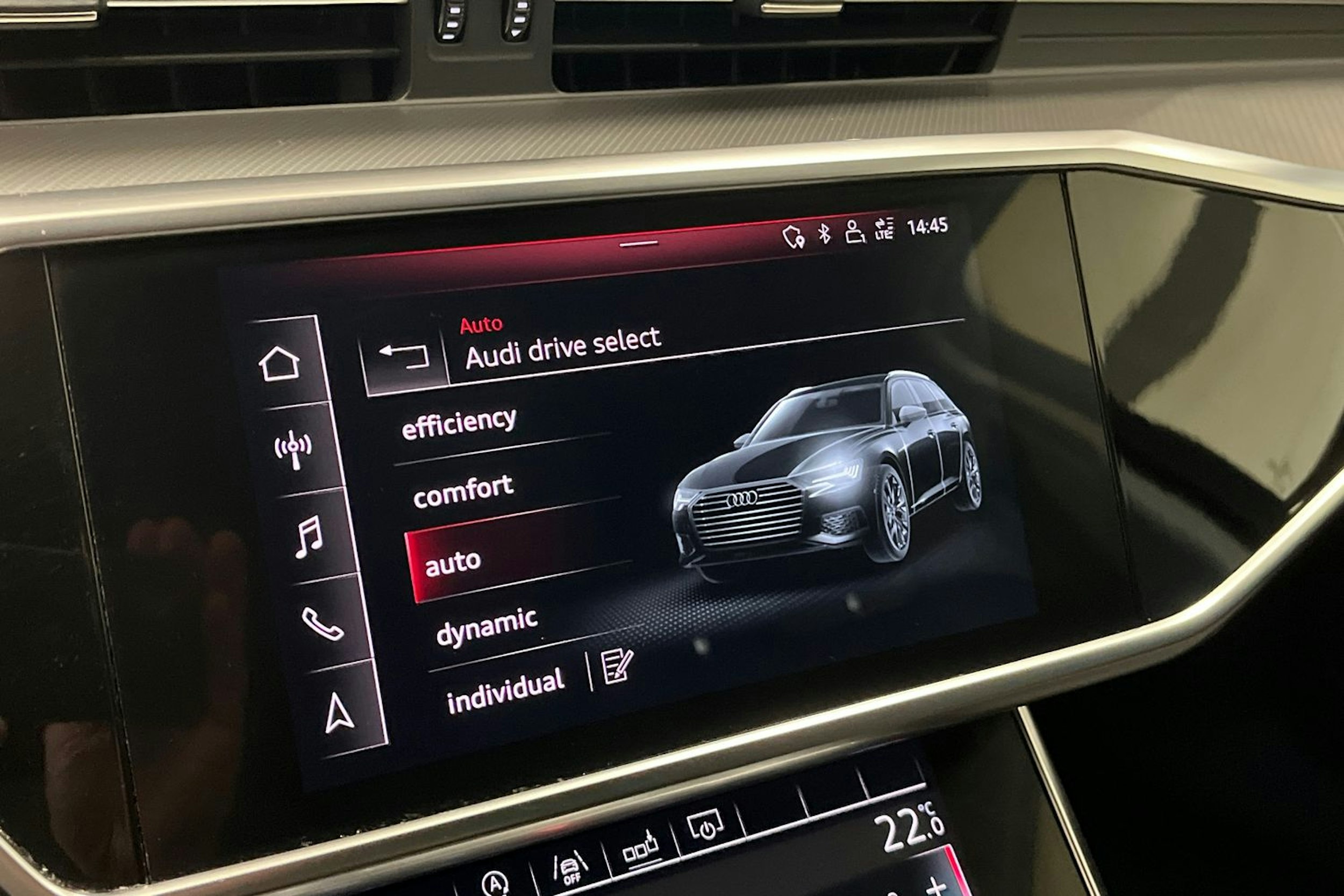 musta Audi A6 2019 kuva 21.