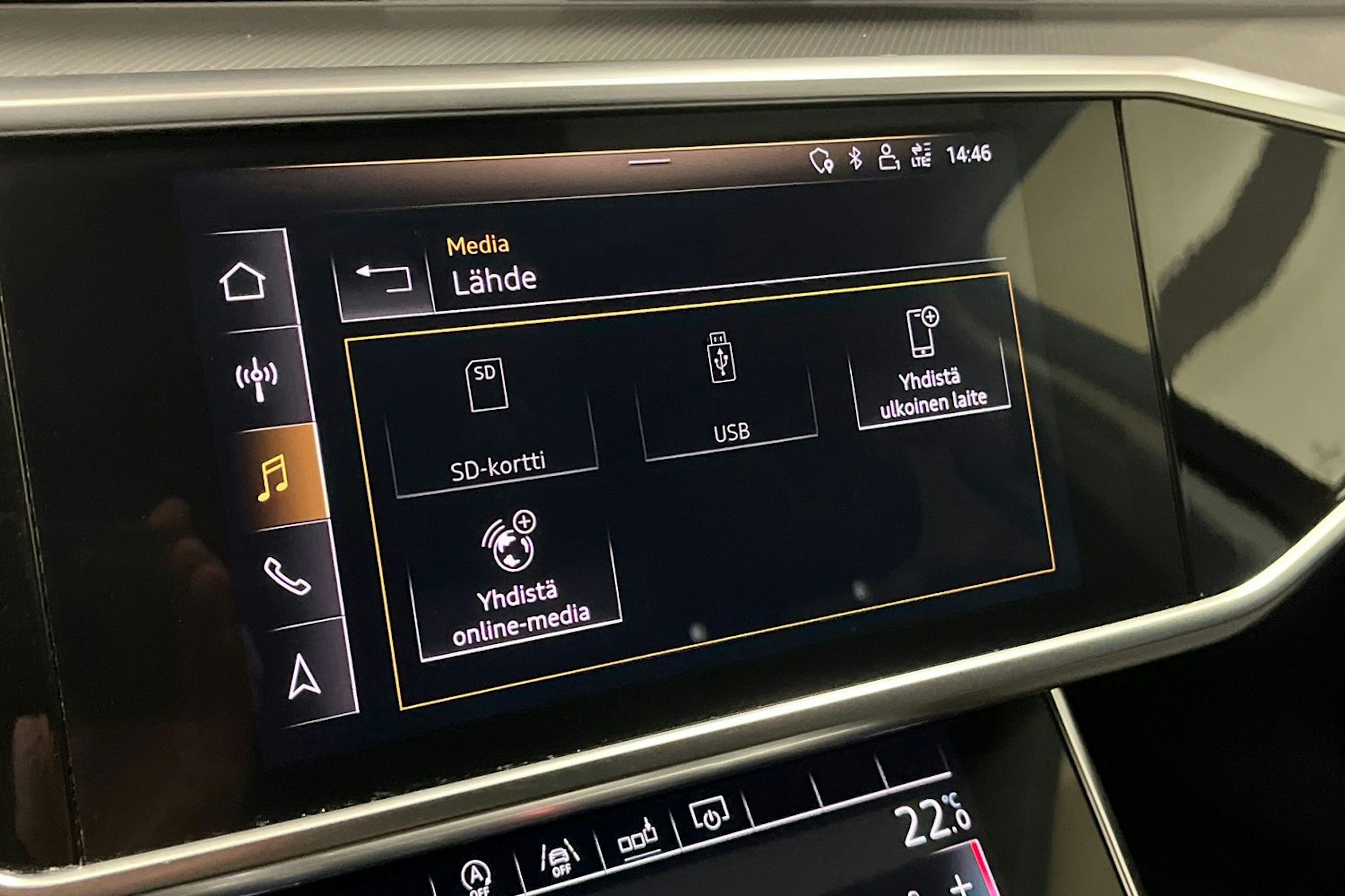 musta Audi A6 2019 kuva 25.