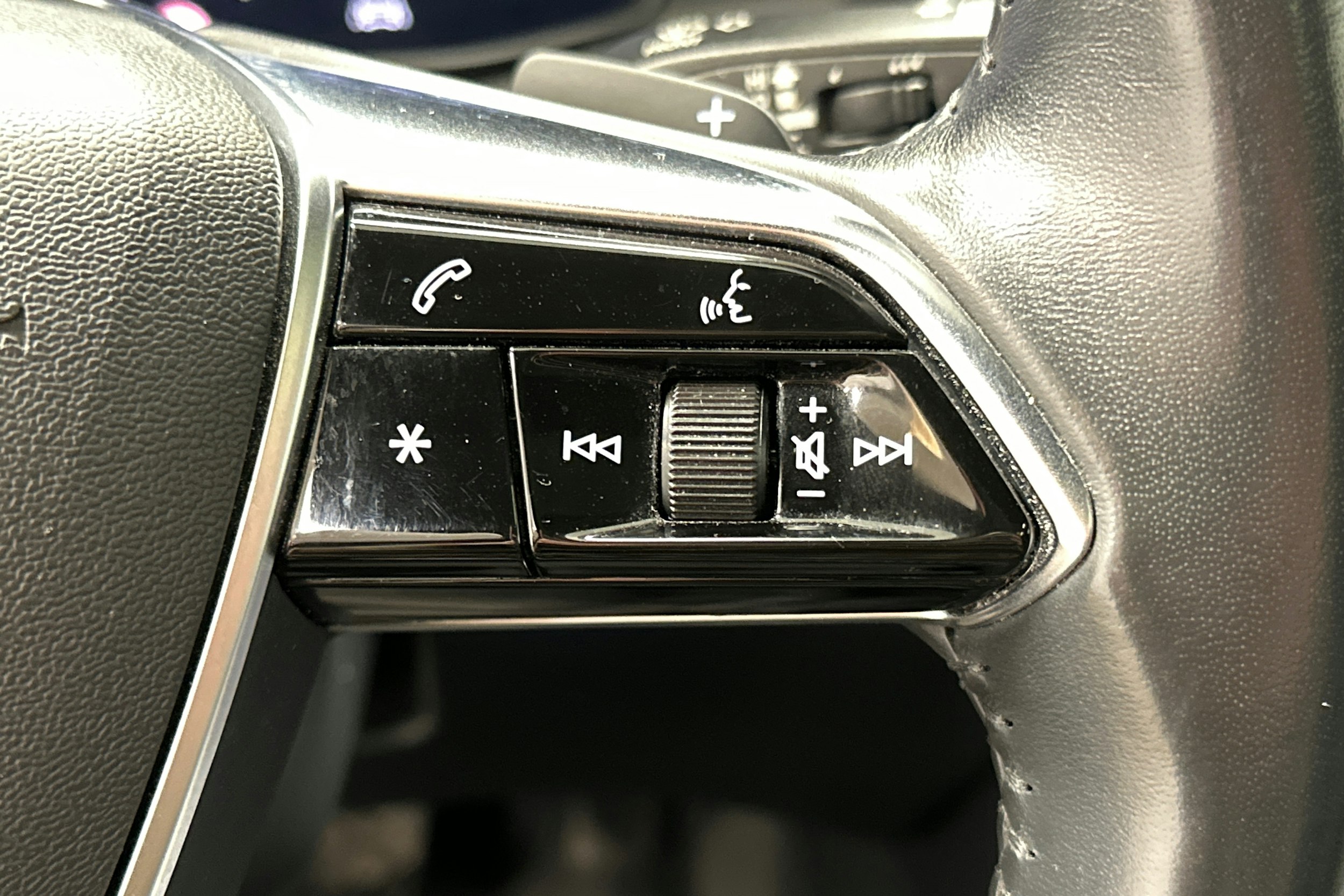 sininen Audi A6 2019 kuva 12.