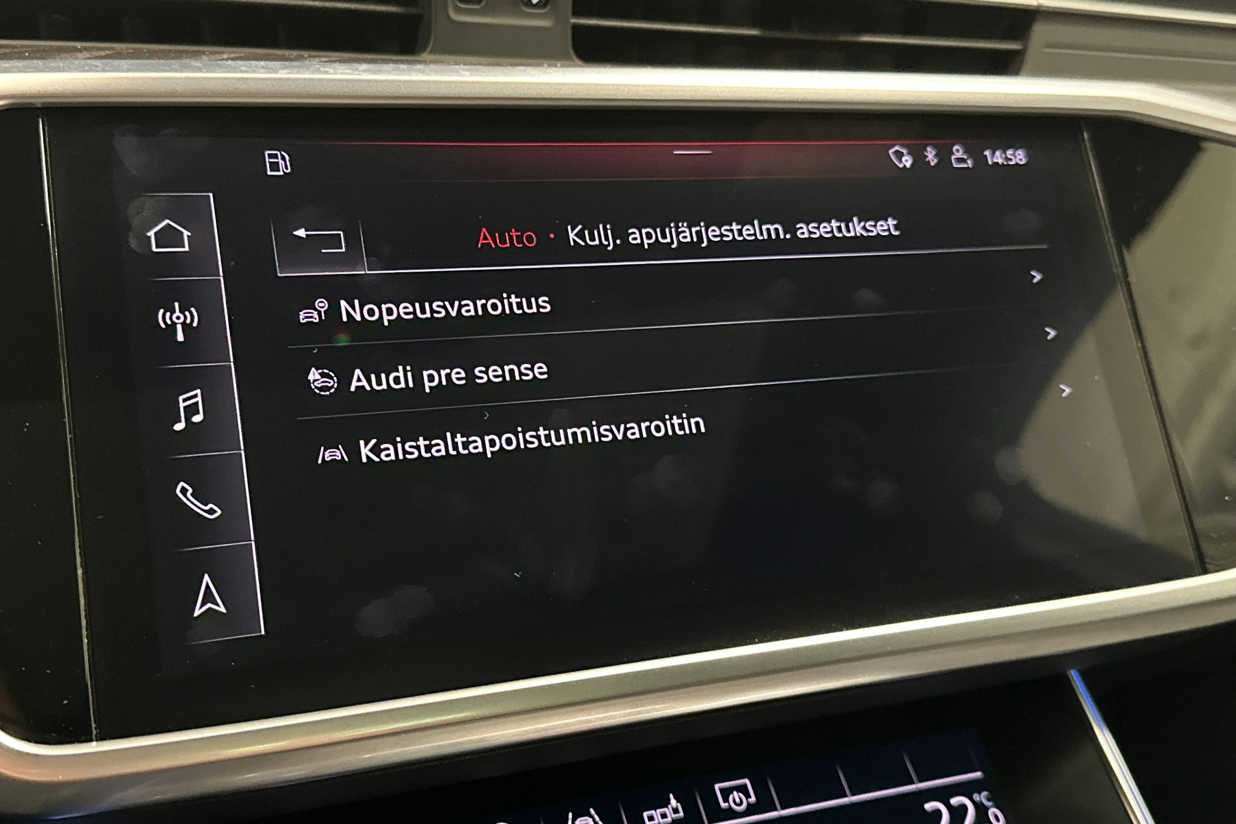 sininen Audi A6 2019 kuva 24.