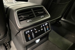 sininen Audi A6 2019 kuva 33.