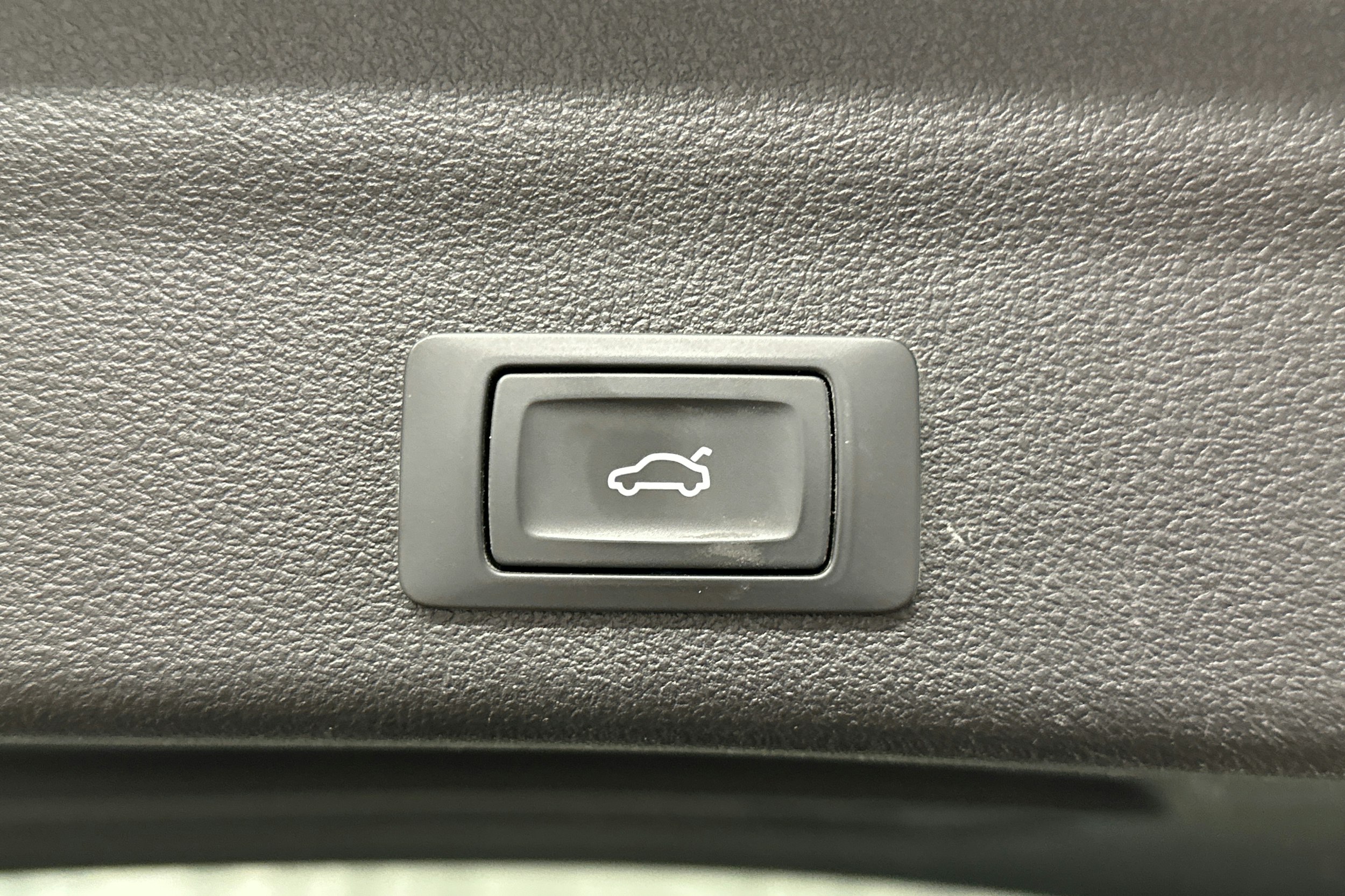 sininen Audi A6 2019 kuva 35.