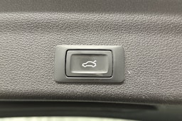 sininen Audi A6 2019 kuva 35.